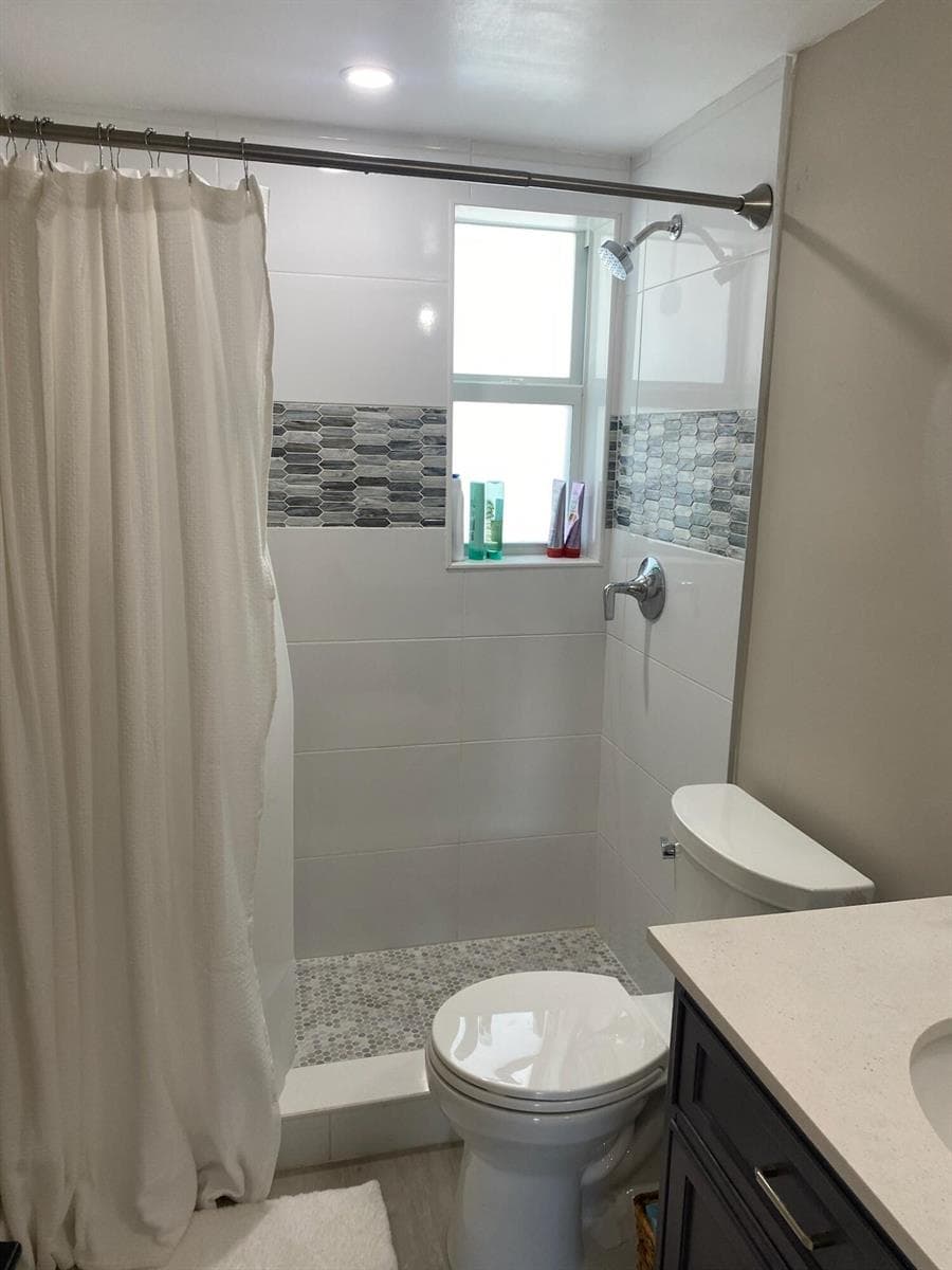 311 E Ocean Avenue 309 photo 9