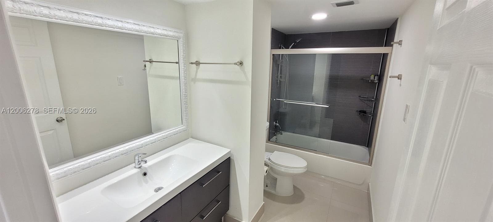 18011 Biscayne Blvd 402 photo 19