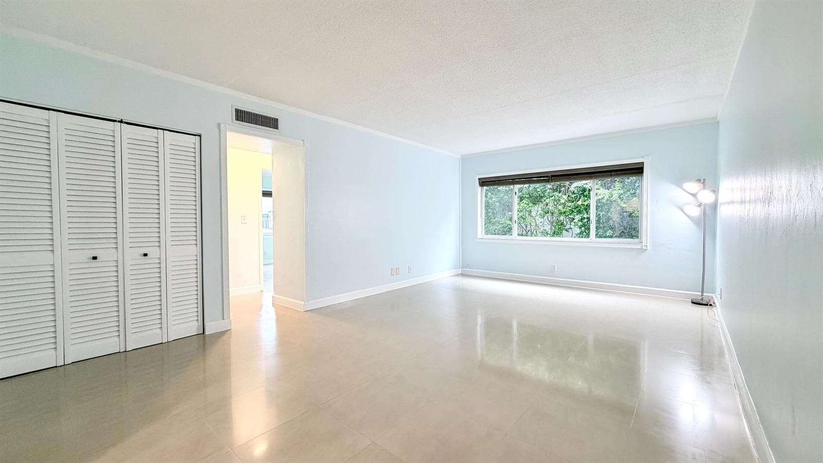 251 SE 6th Avenue #7 2