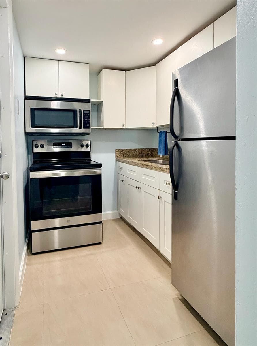 251 SE 6th Avenue #7 4