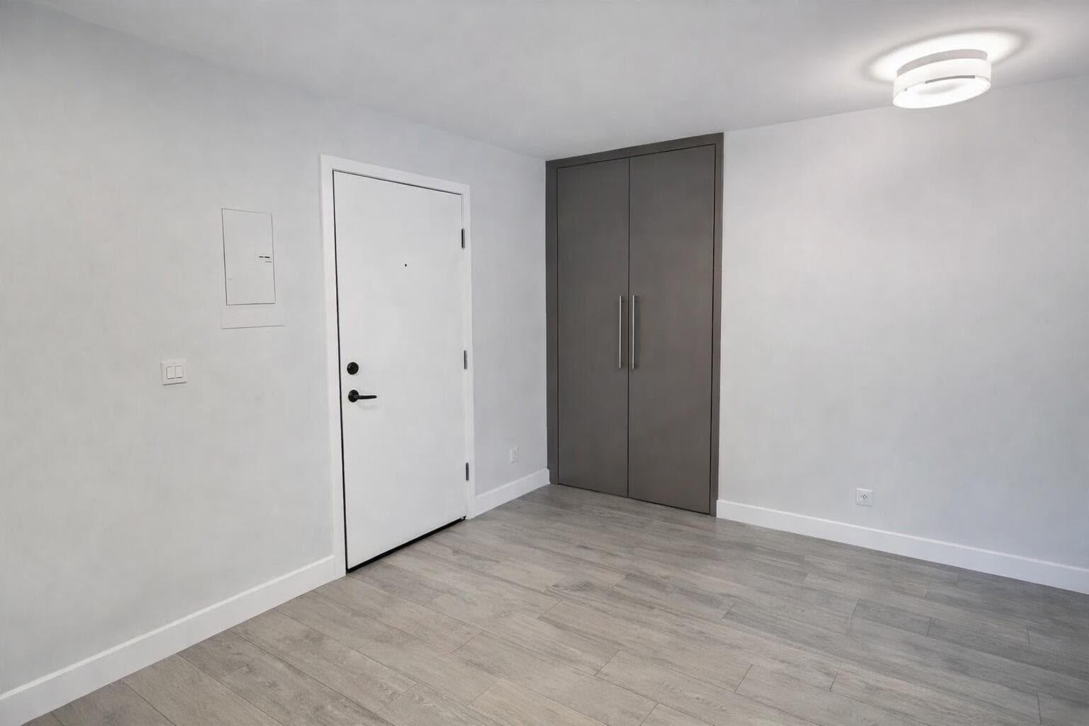 3220 Bayview Drive #211 5