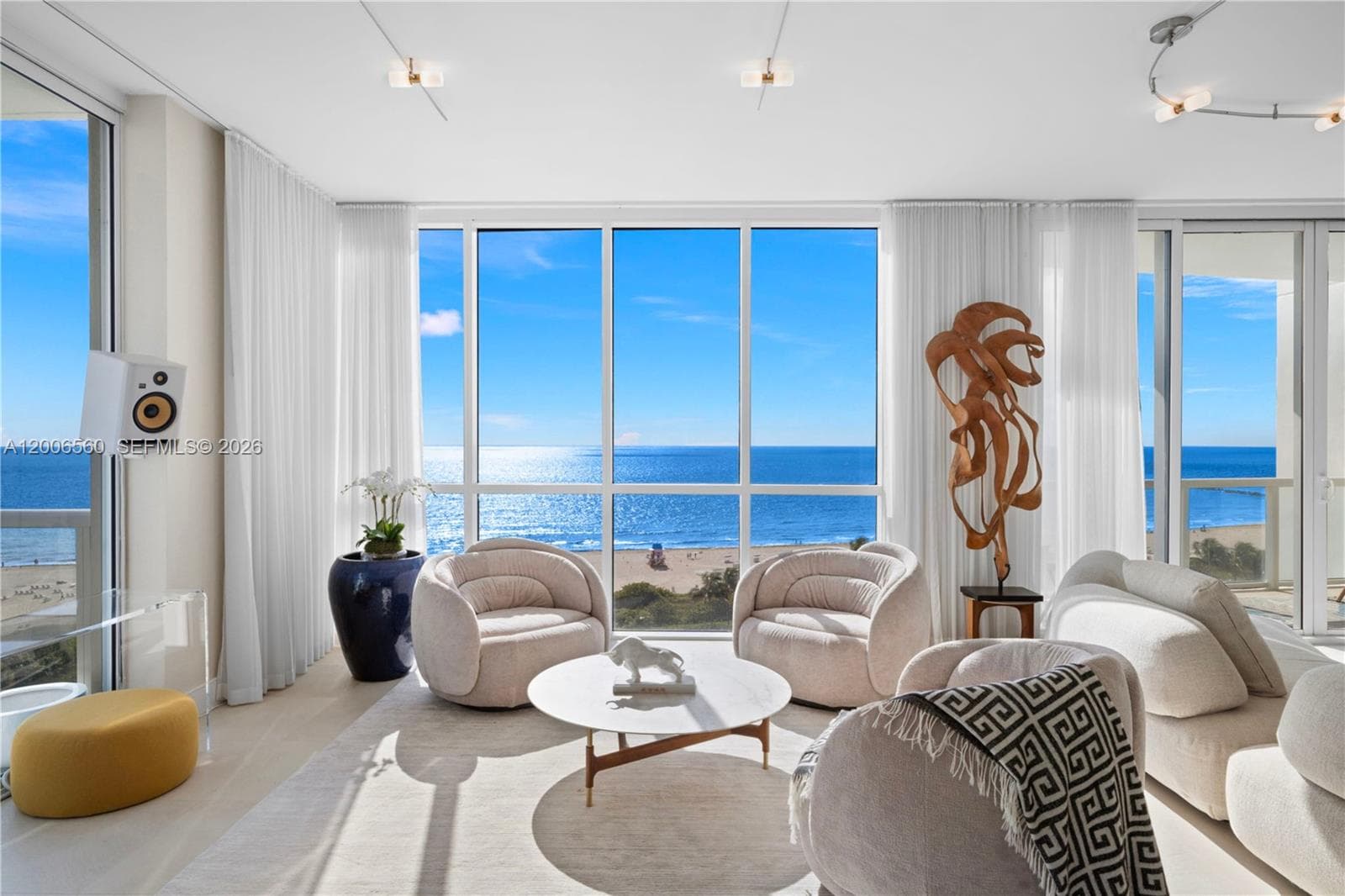 50 Pointe Dr 5