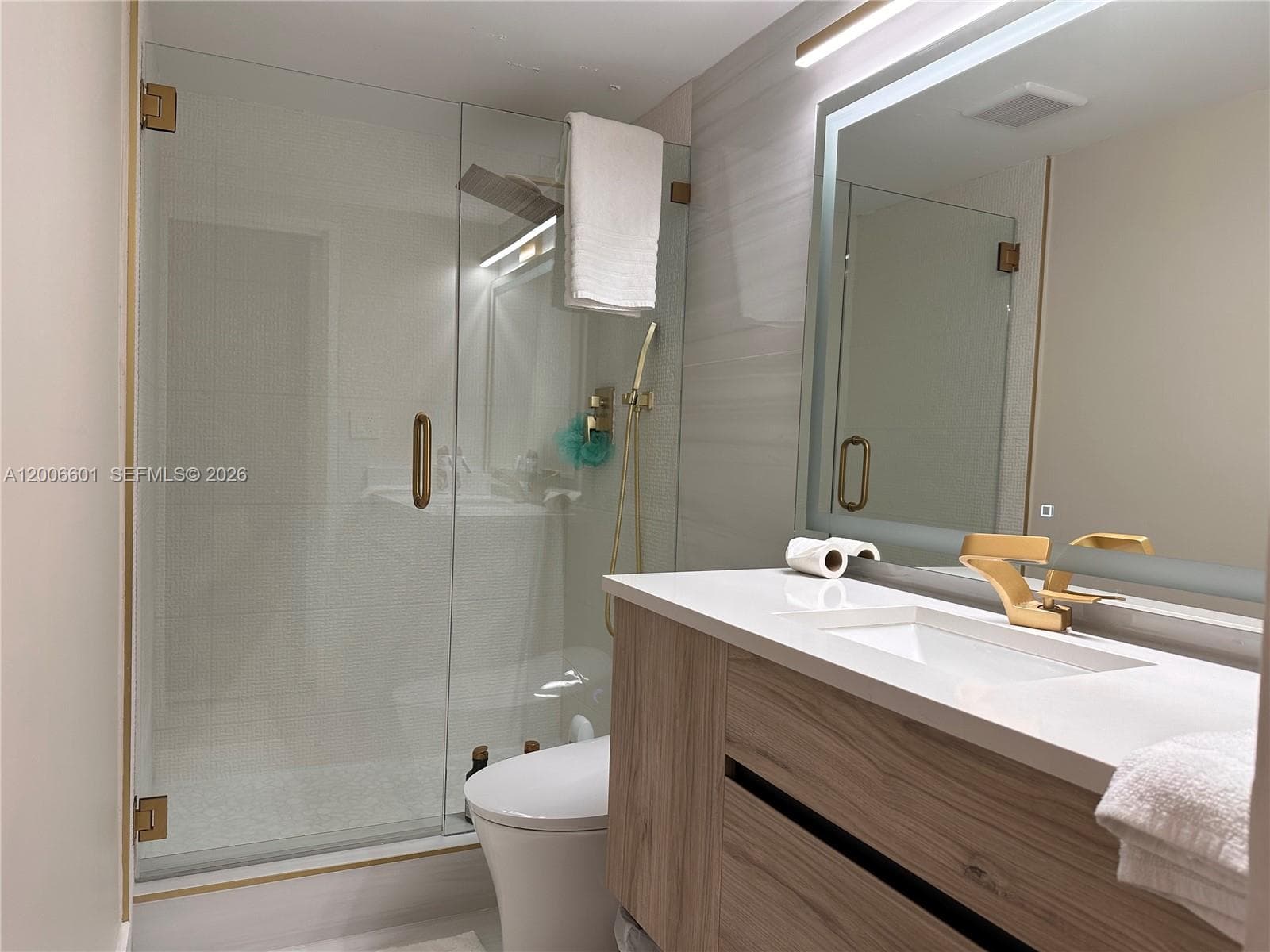 835 photo 19