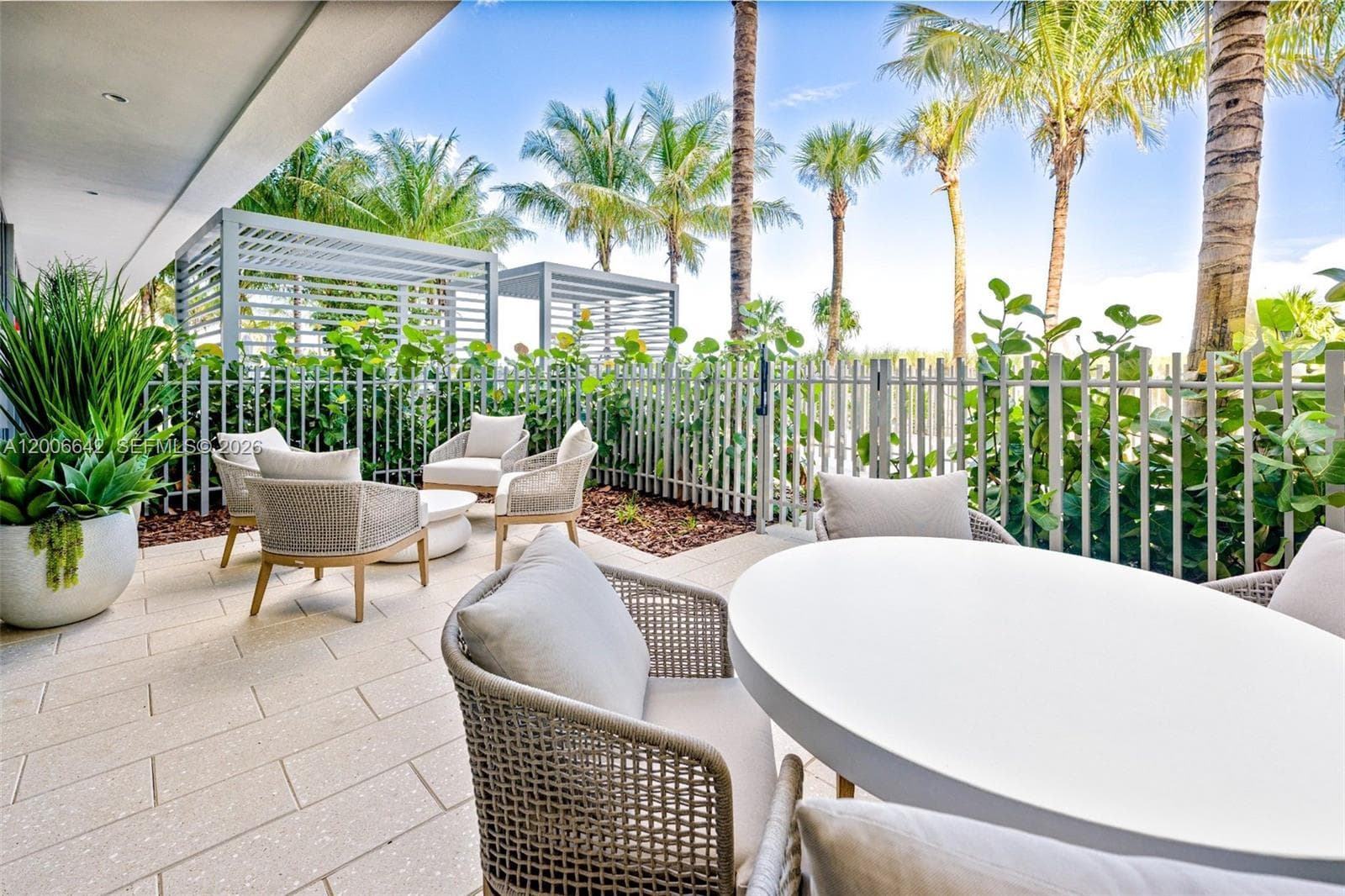 900 Ocean Blvd 101 photo 8