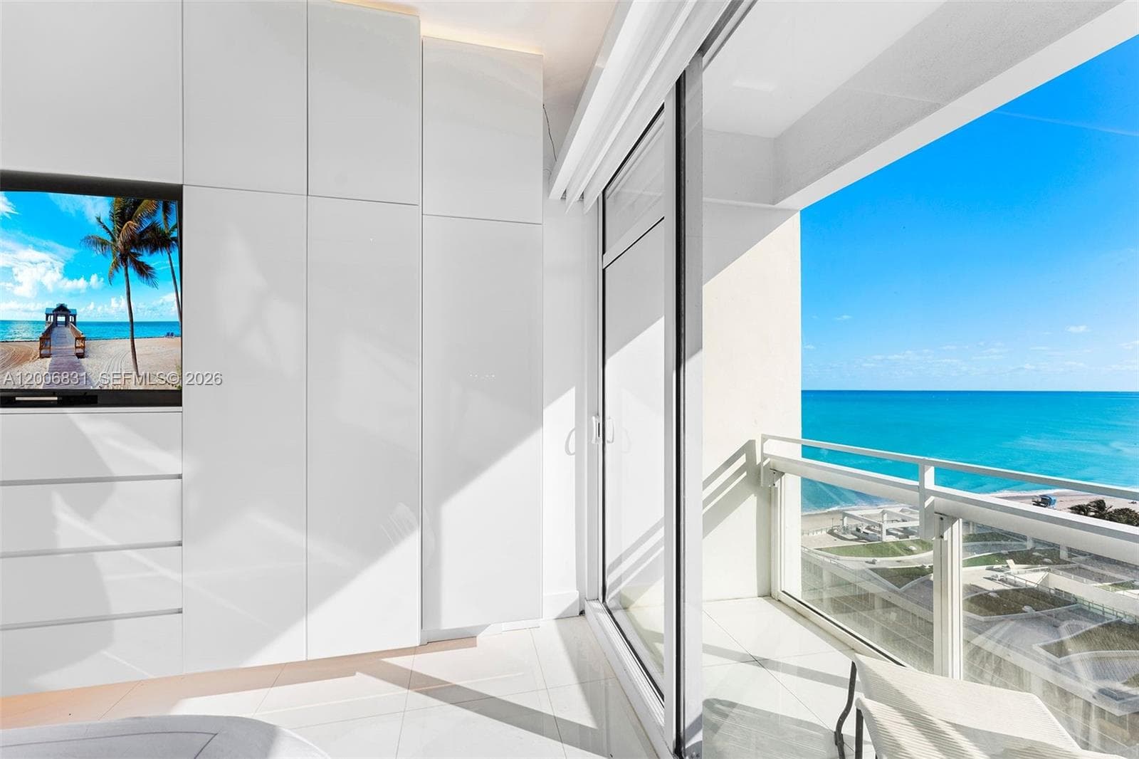 6801 Collins Ave PH01/02 photo 19