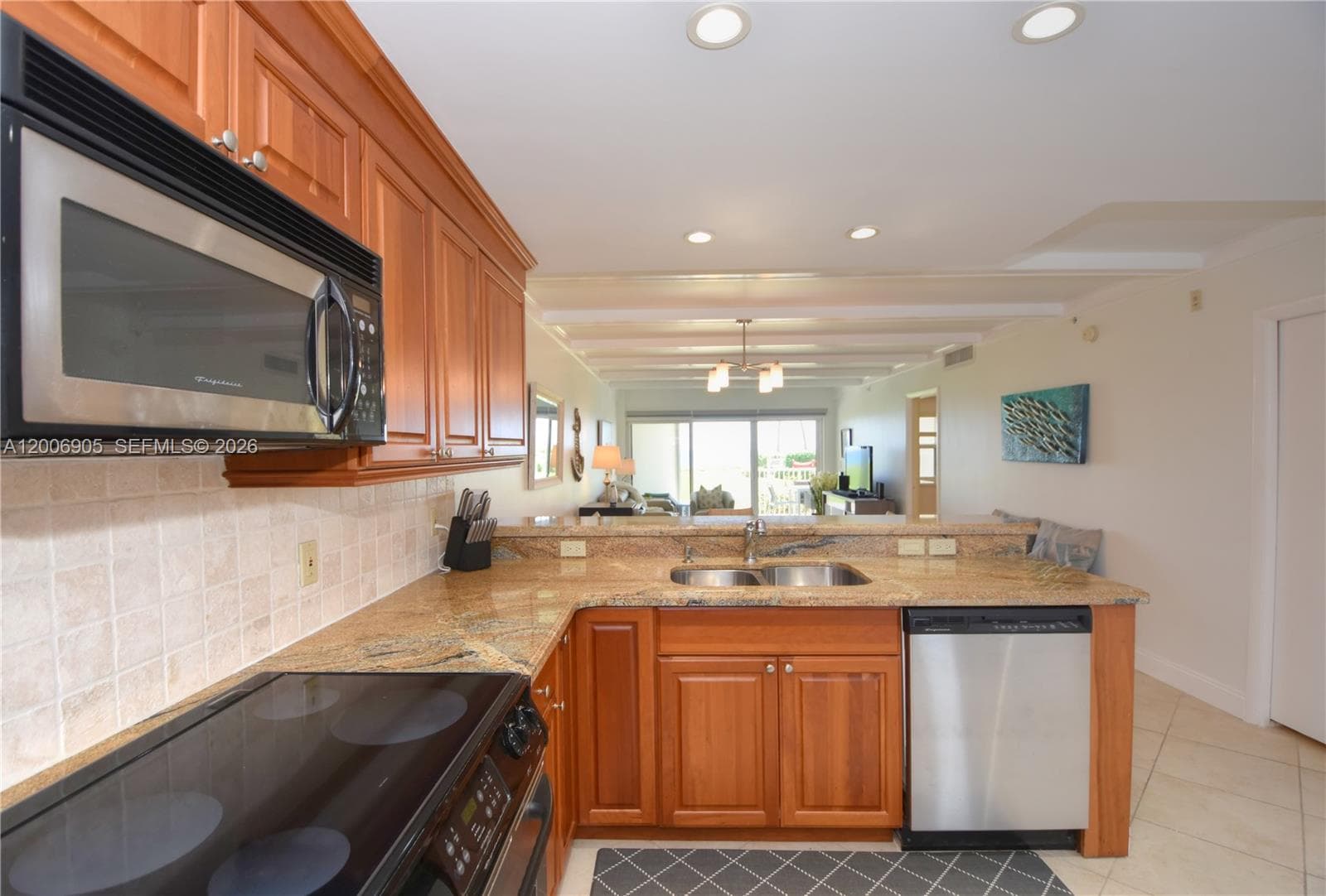 3101 Ocean Blvd 4