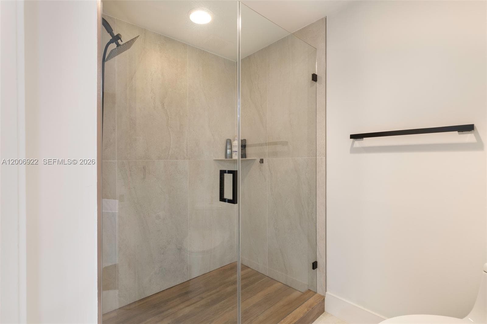 3370 Hidden Bay Dr 409 photo 14