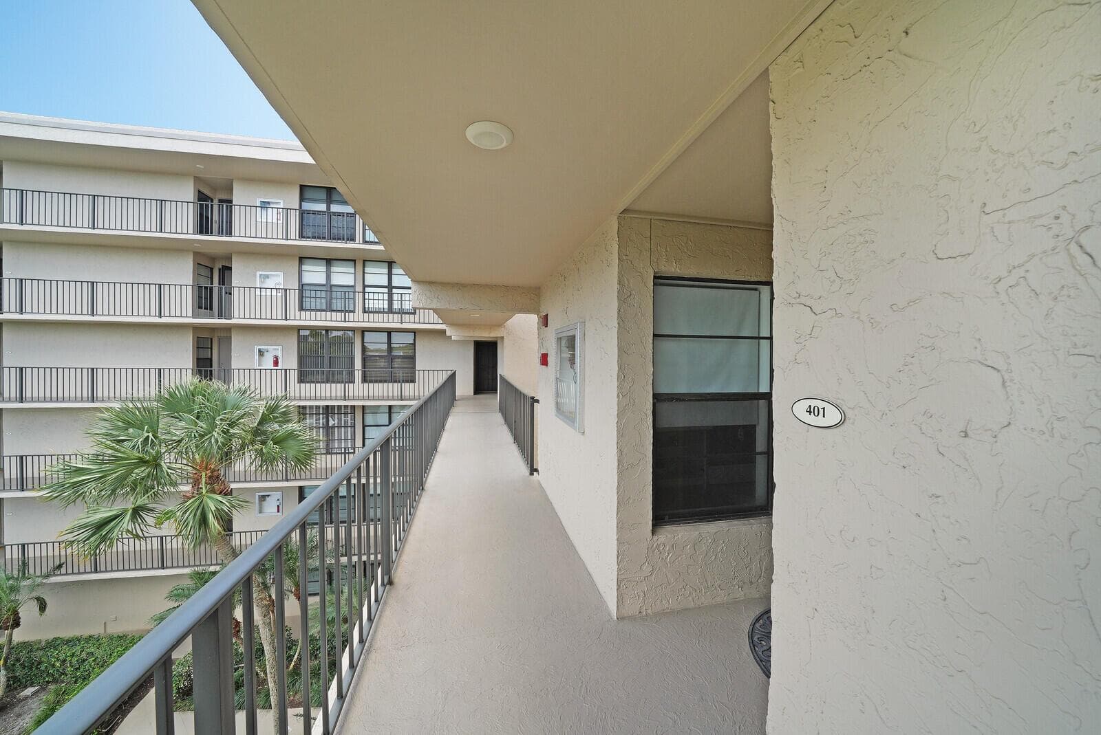 8 Royal Palm Way #401 2