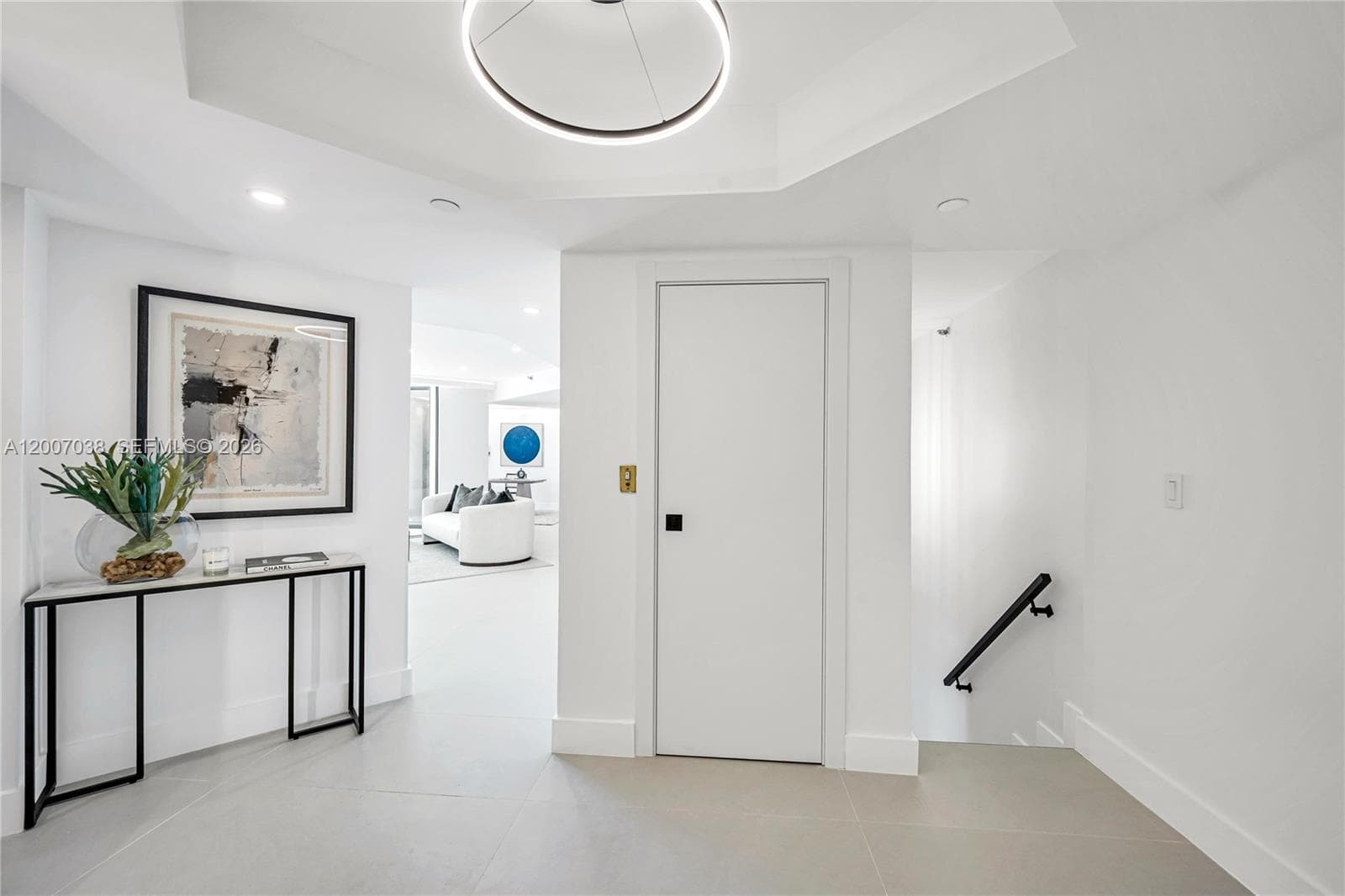 20185 E Country Club Dr 1904 photo 25