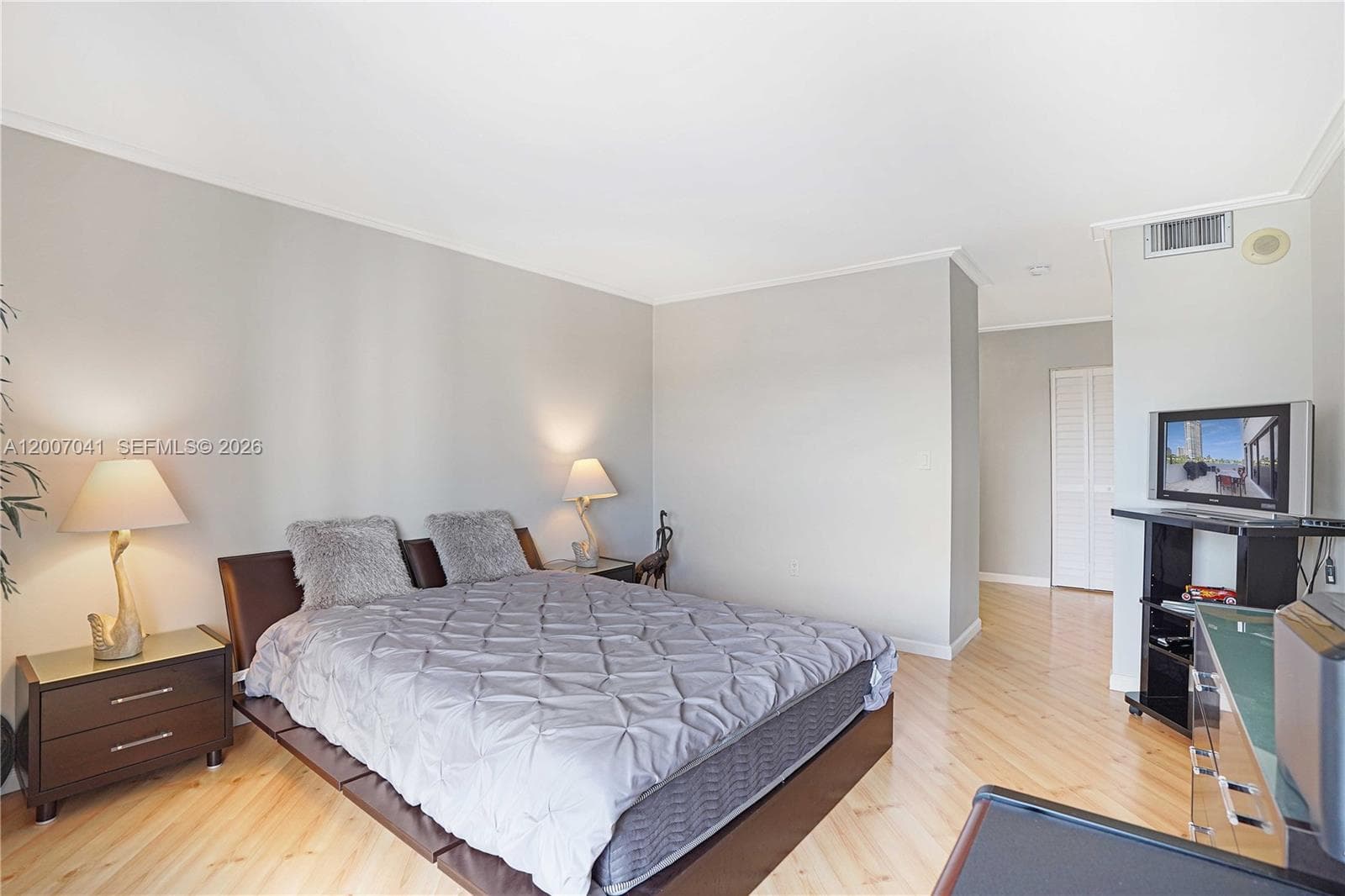 20505 E Country Club Dr 836 photo 20