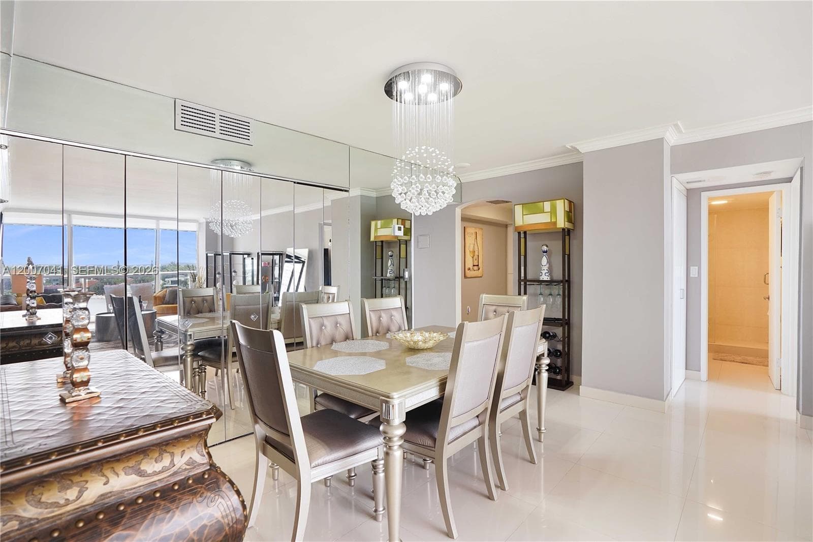 20505 E Country Club Dr 836 photo 10