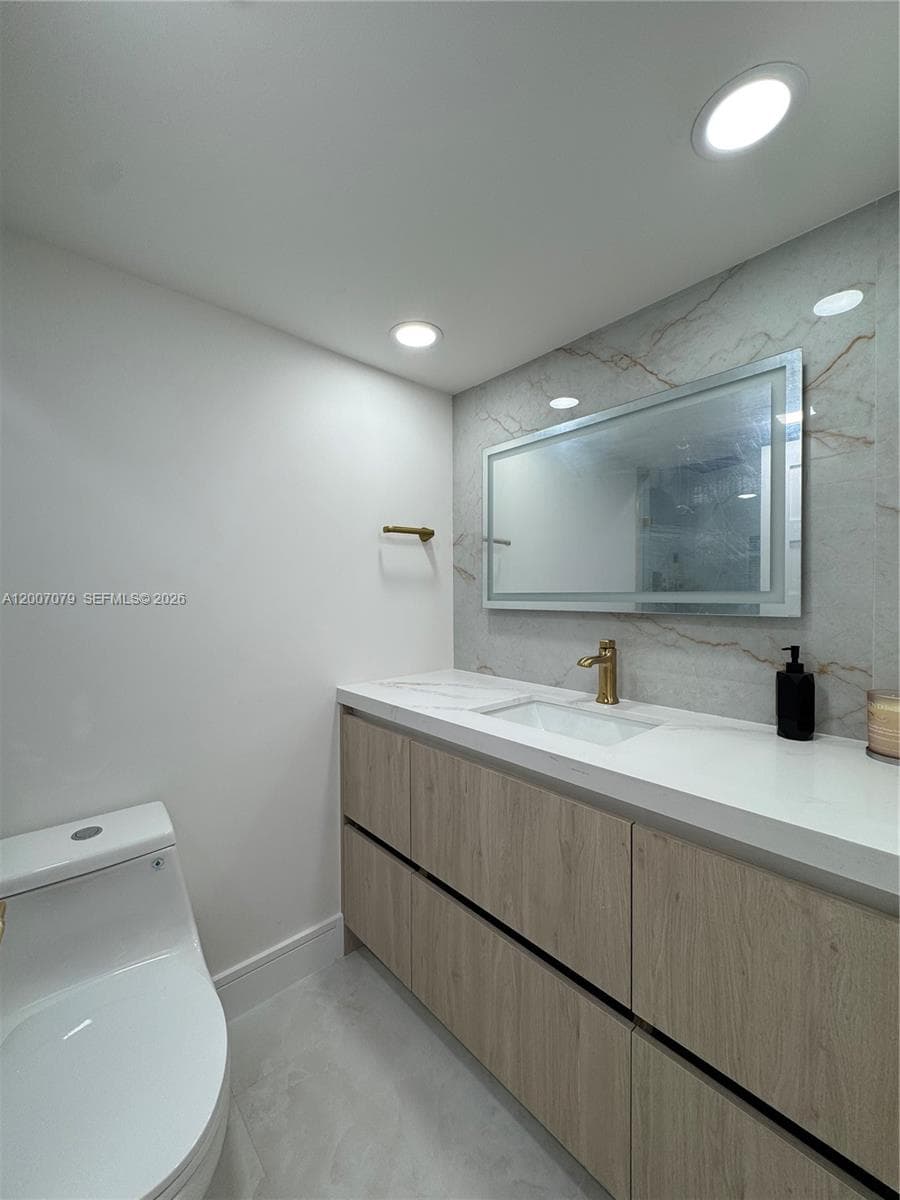 3410 Galt Ocean Dr 901N photo 8