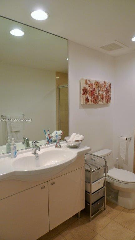 1830 Ocean Dr 1705 photo 12