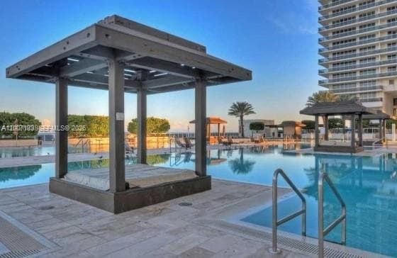 1830 Ocean Dr 3