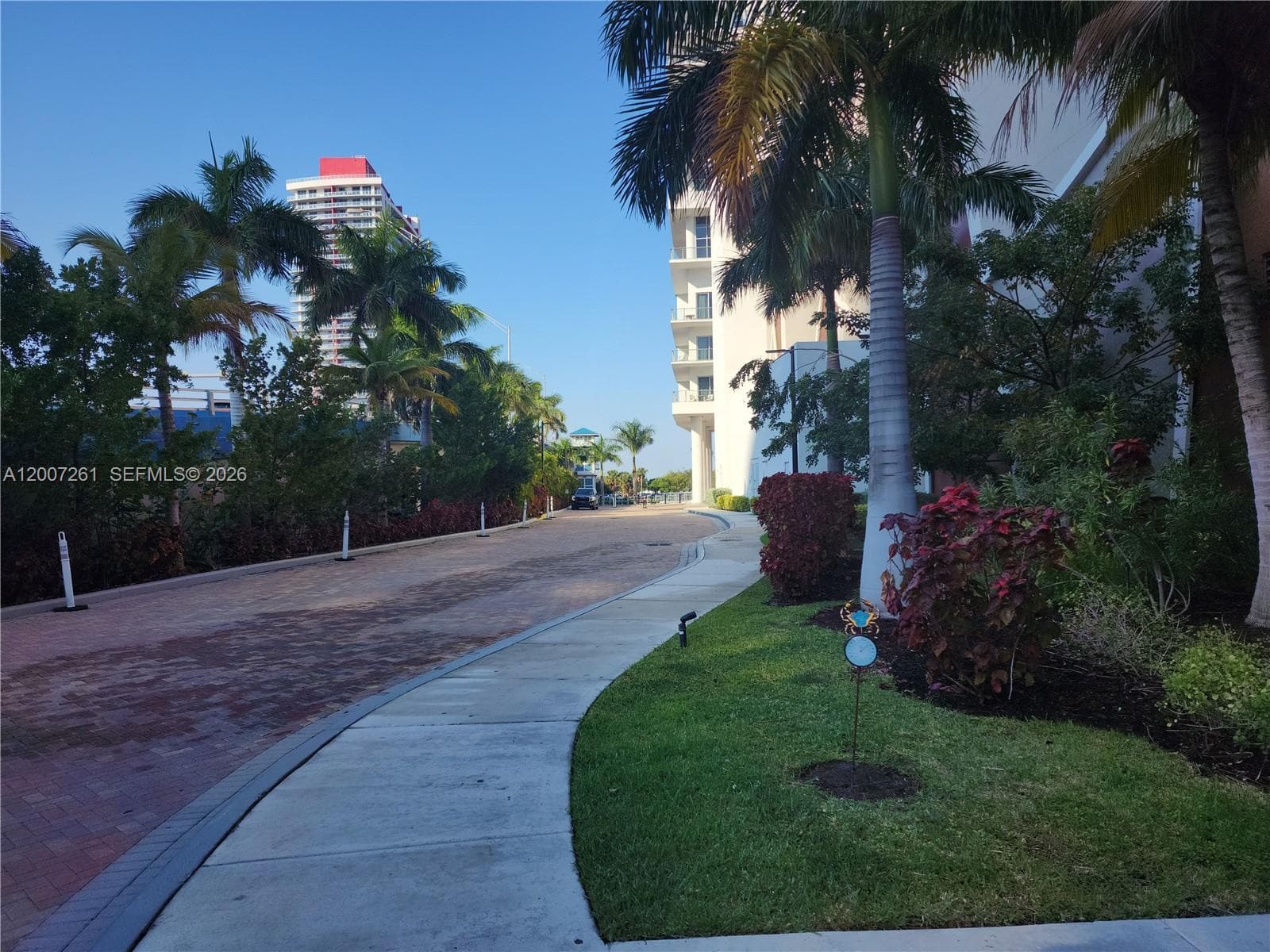 4010 Ocean Dr R2905 photo 15