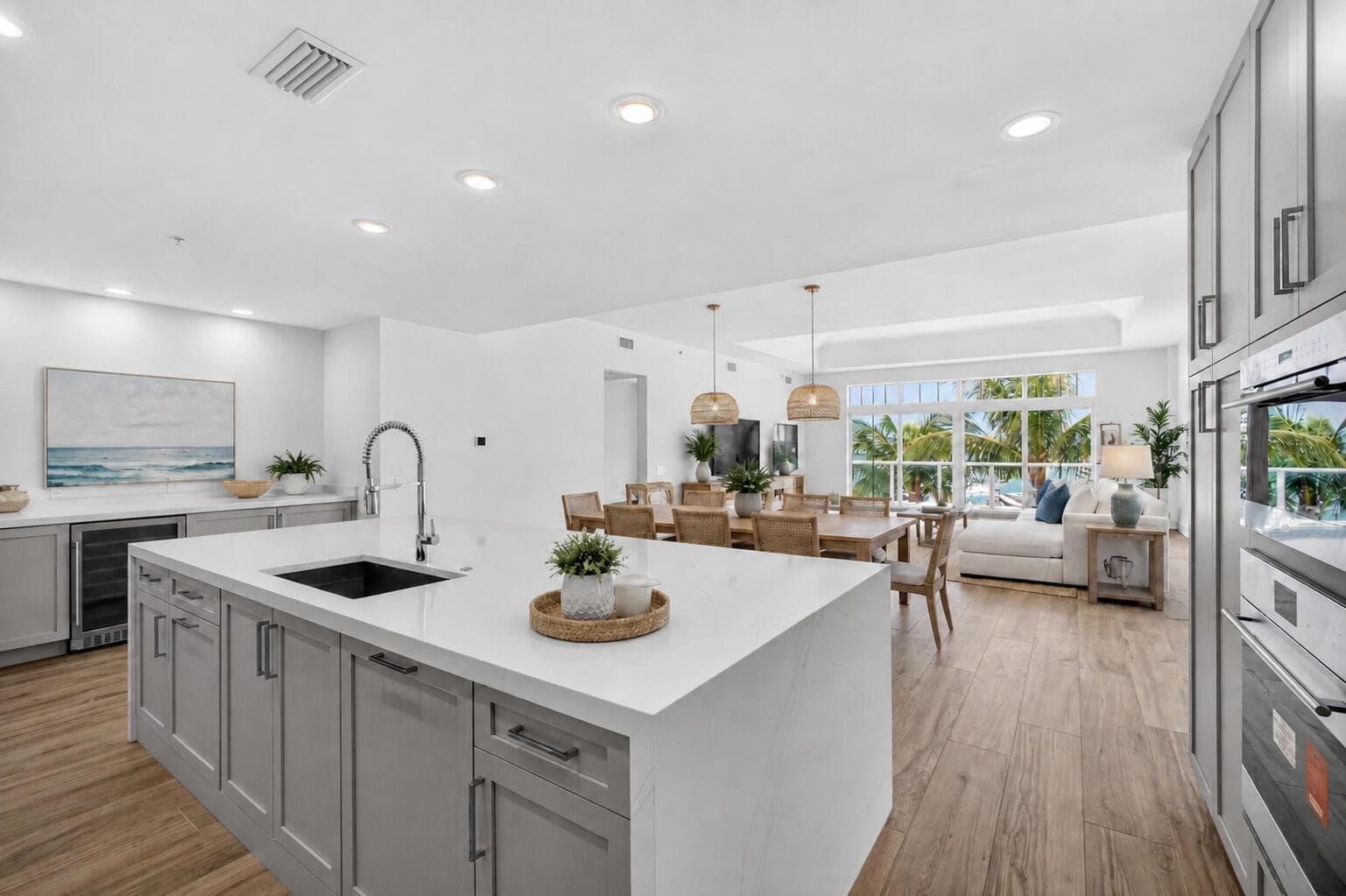176 Lake Drive #1-302 1