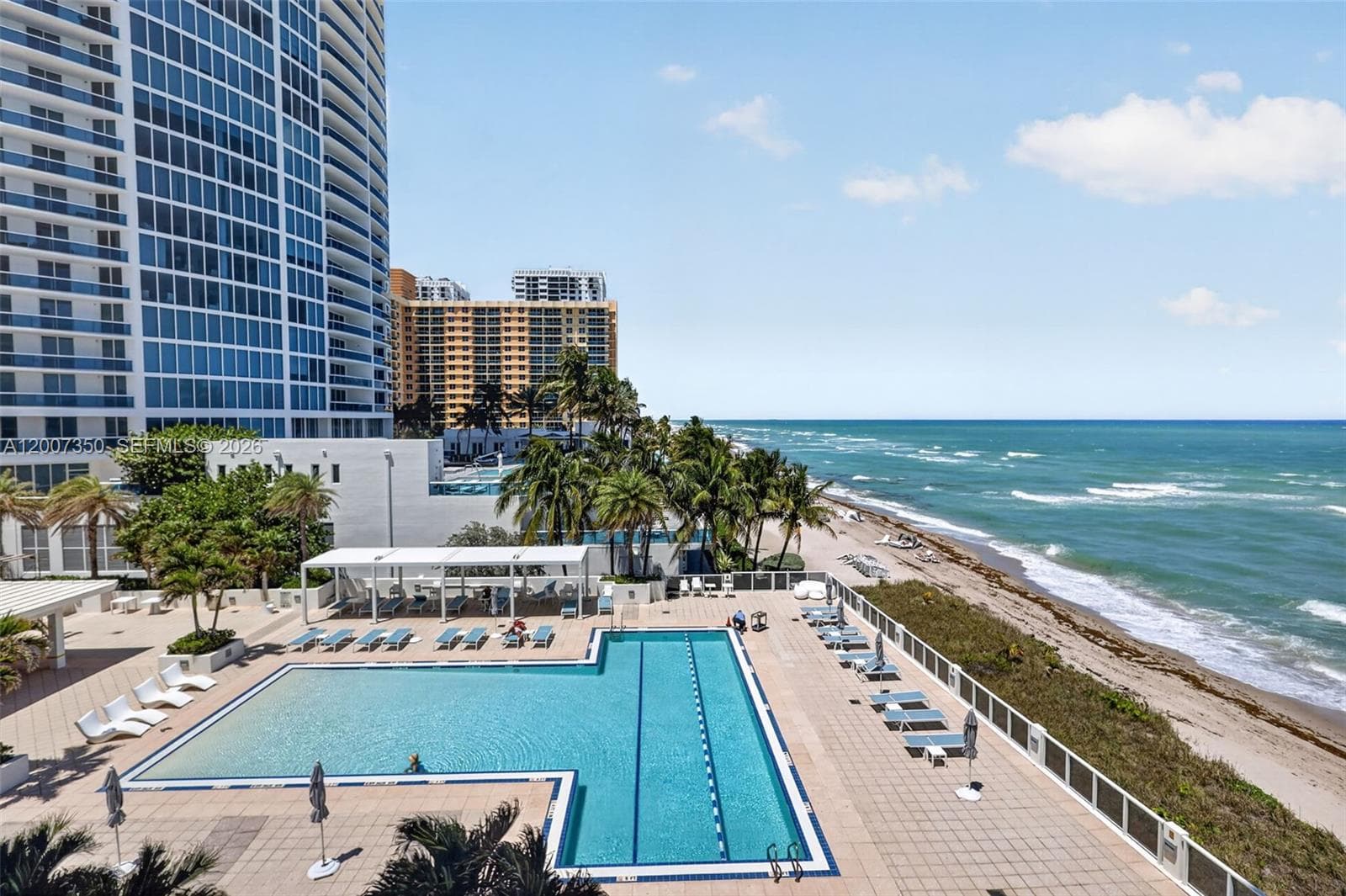2751 Ocean Dr 5