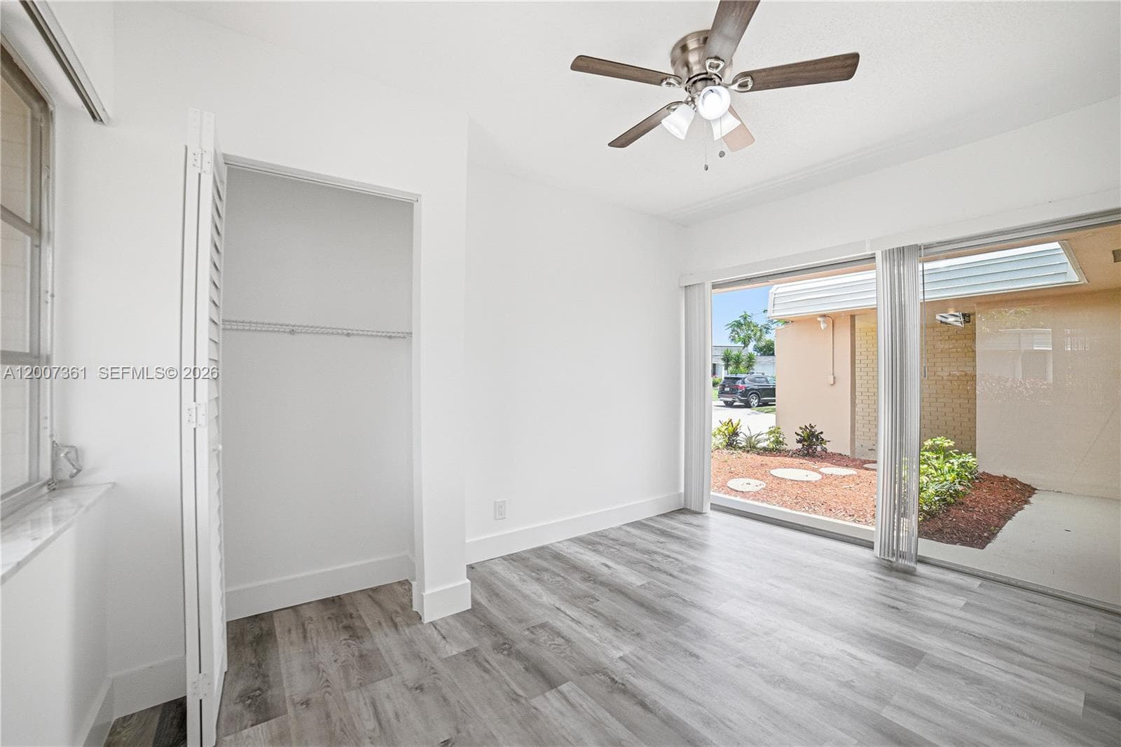 5201 Yellow Pine Ln photo 22