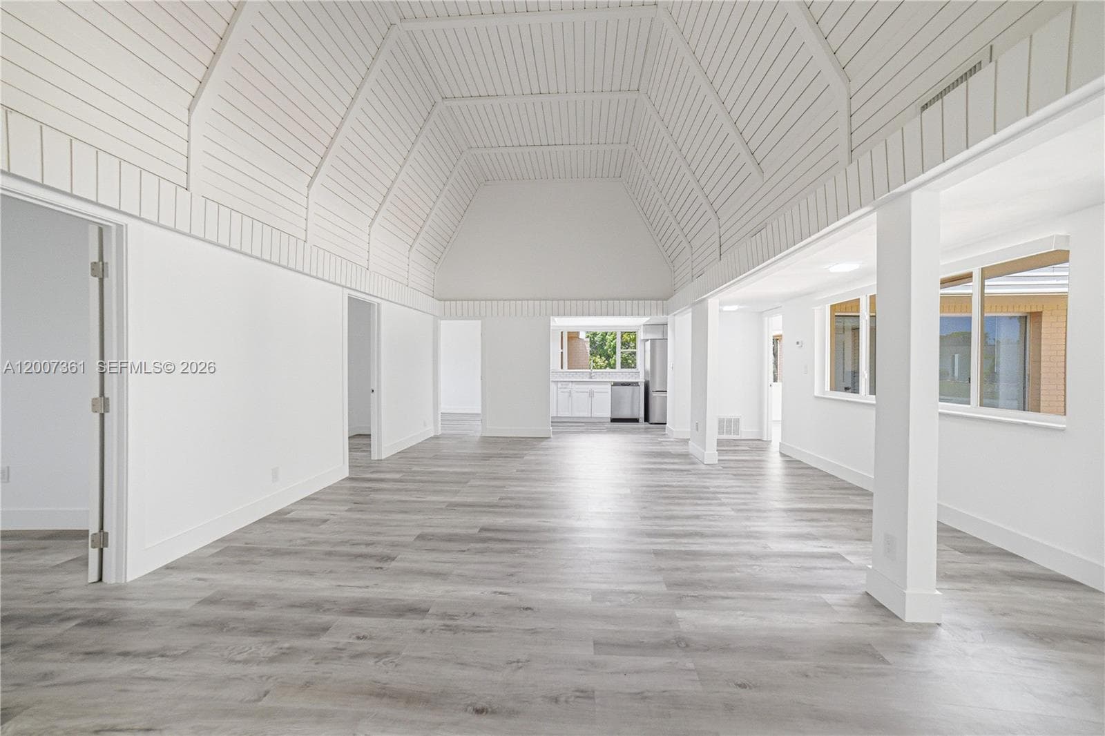 5201 Yellow Pine Ln photo 3