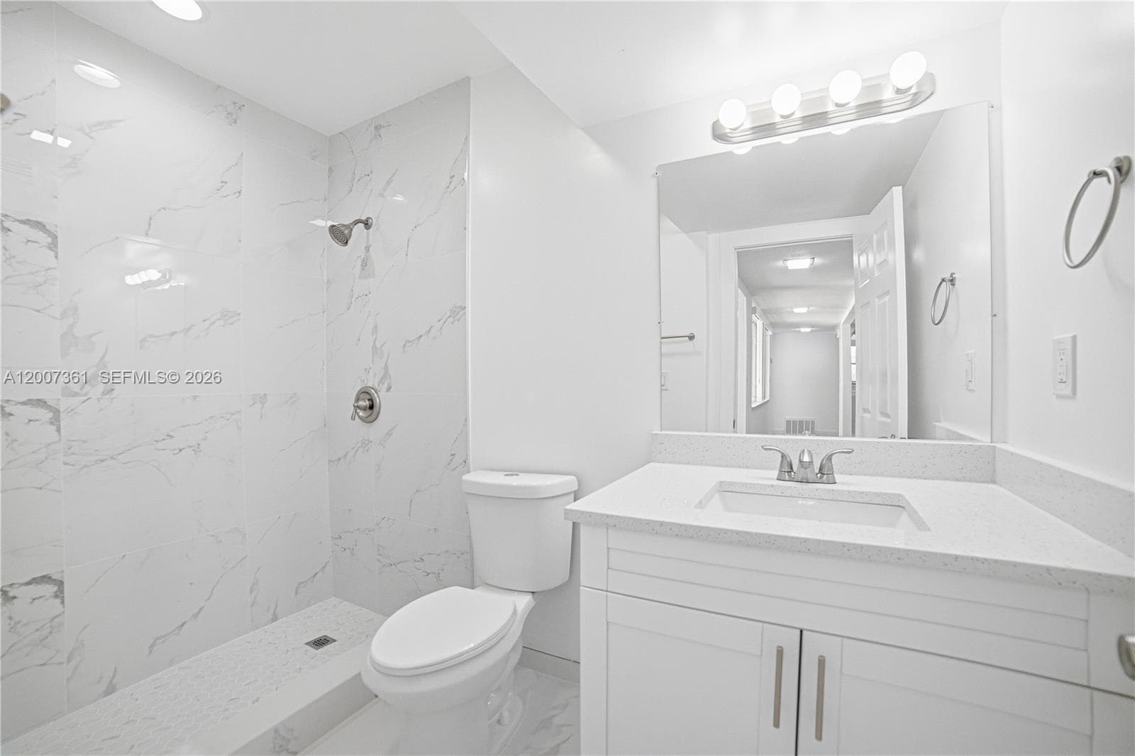 5201 Yellow Pine Ln photo 15