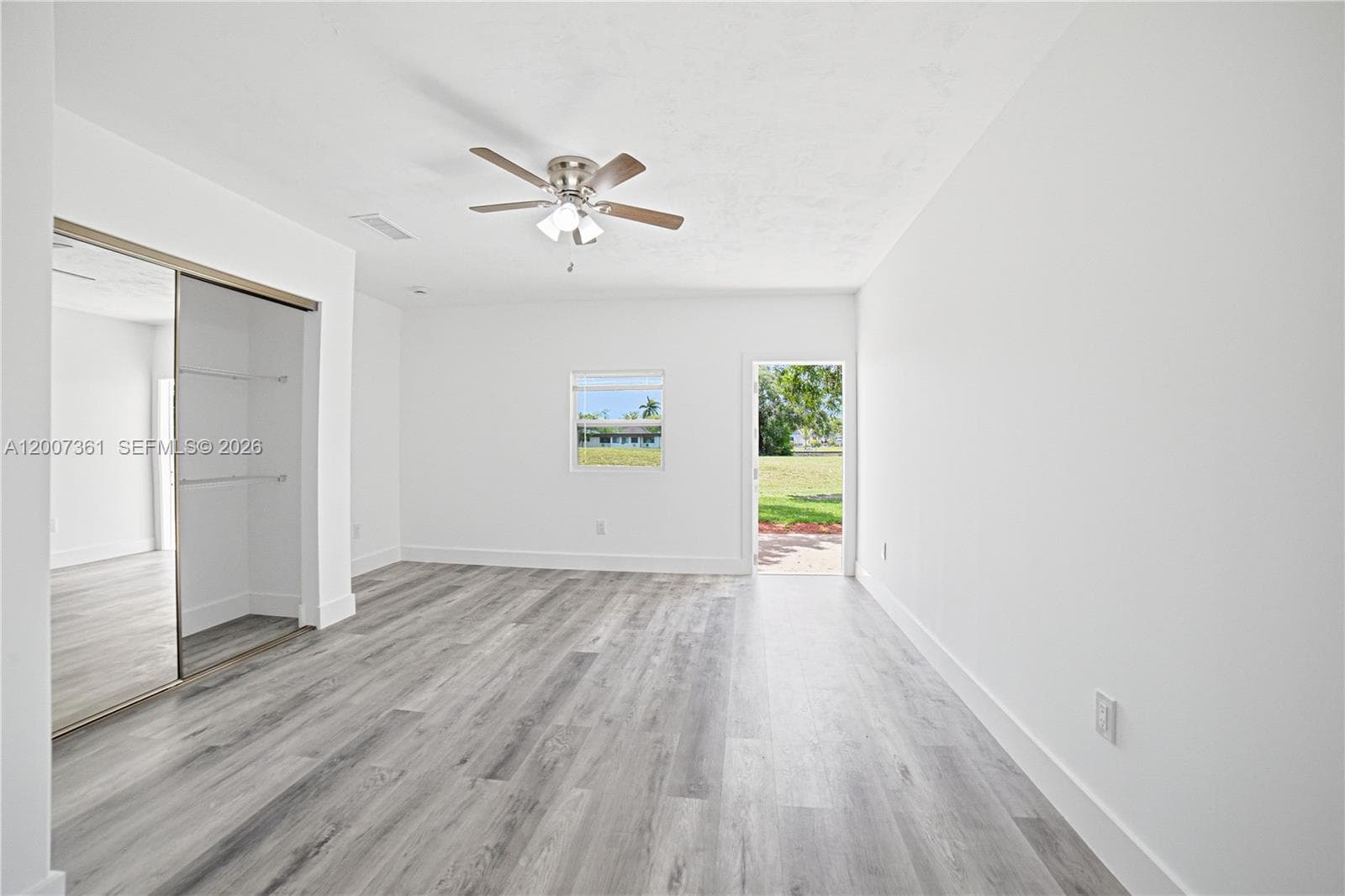 5201 Yellow Pine Ln photo 11
