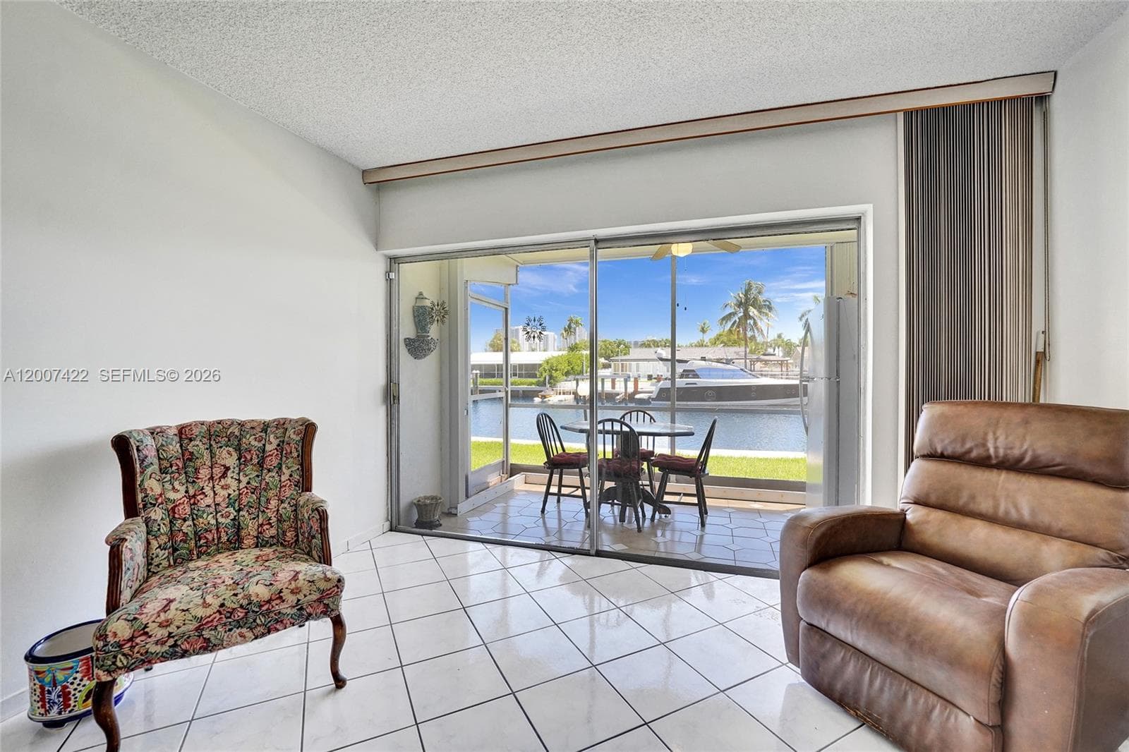 455 Paradise Isle Blvd 104 photo 4