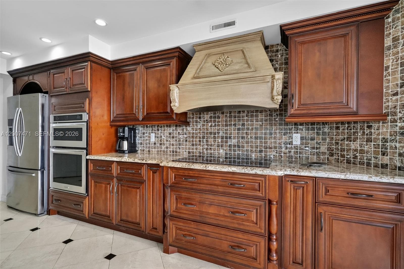 3000 Island Blvd 2305 photo 17