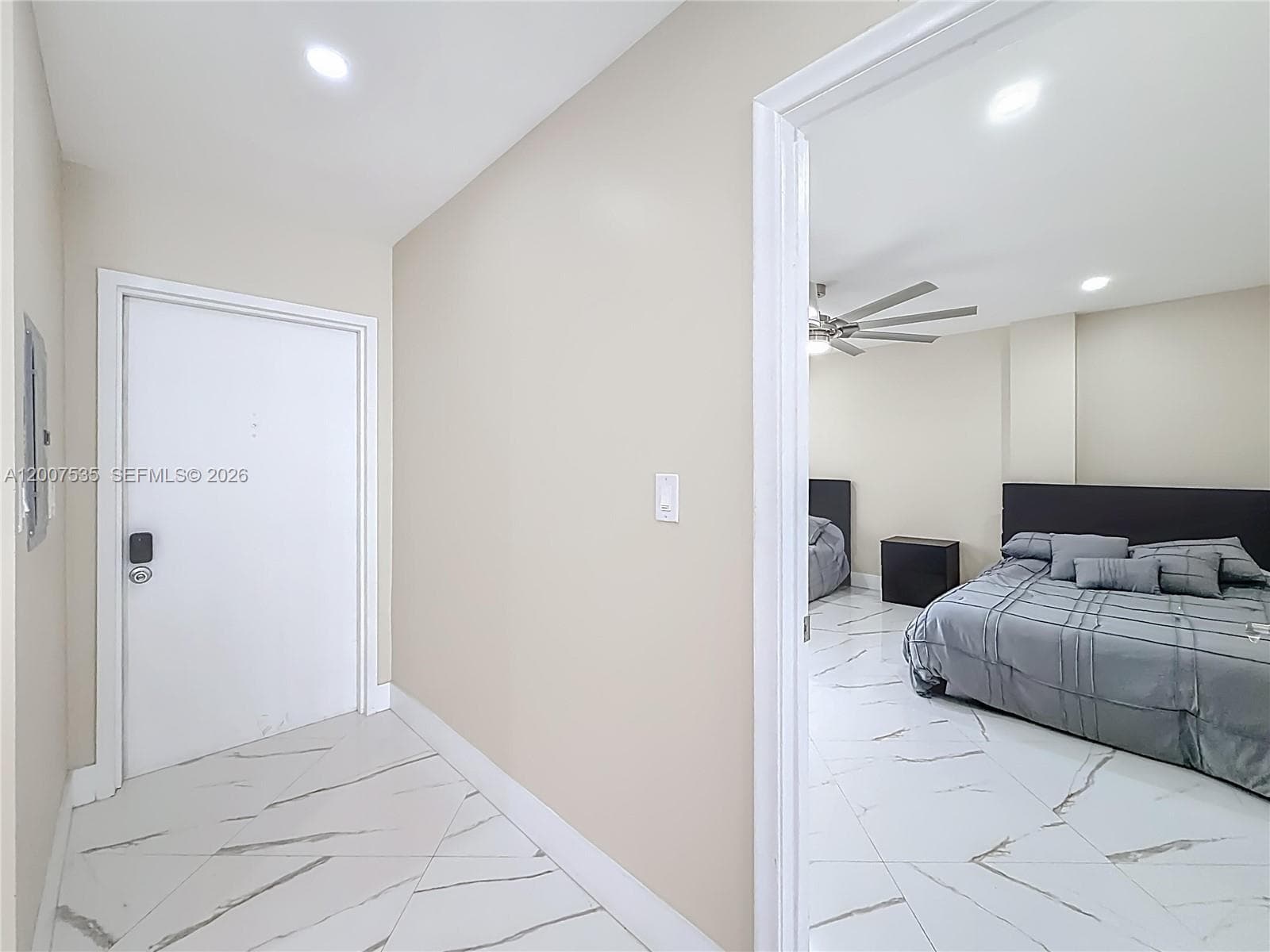 3100 NE 48th St 507 photo 17