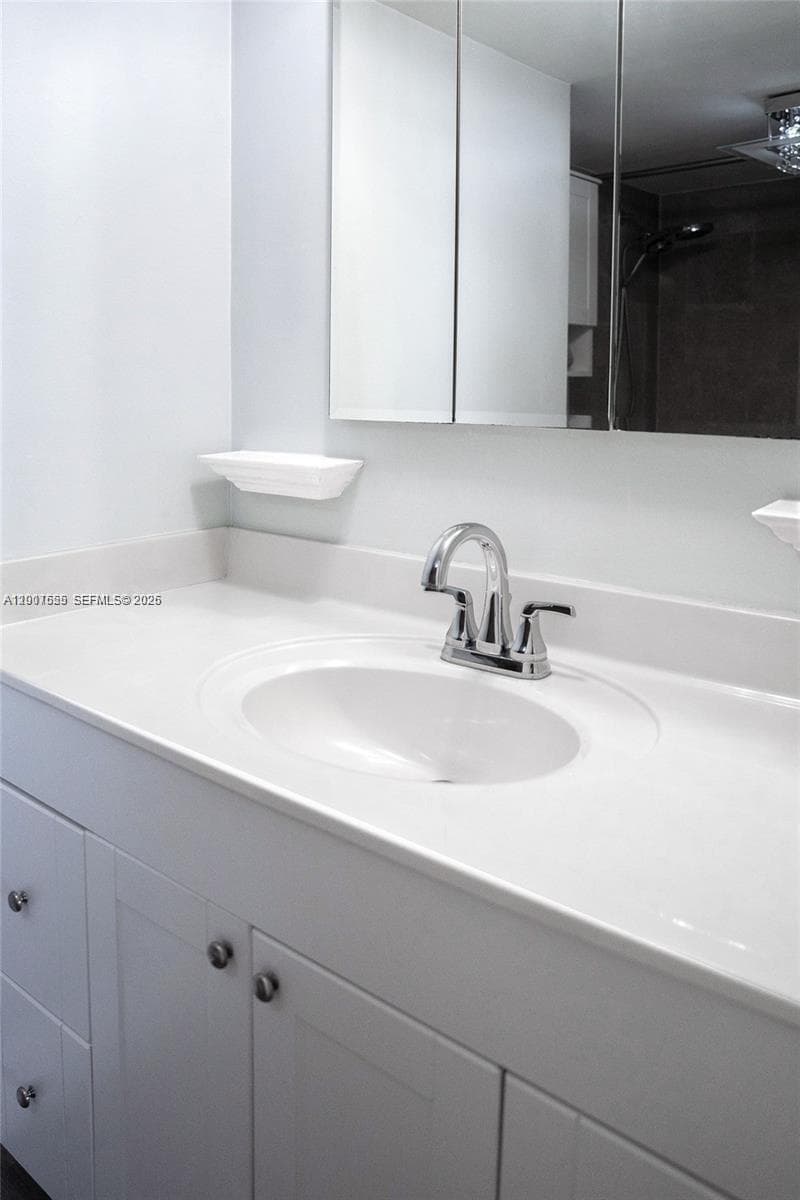 1600 S Ocean Dr 17D photo 12