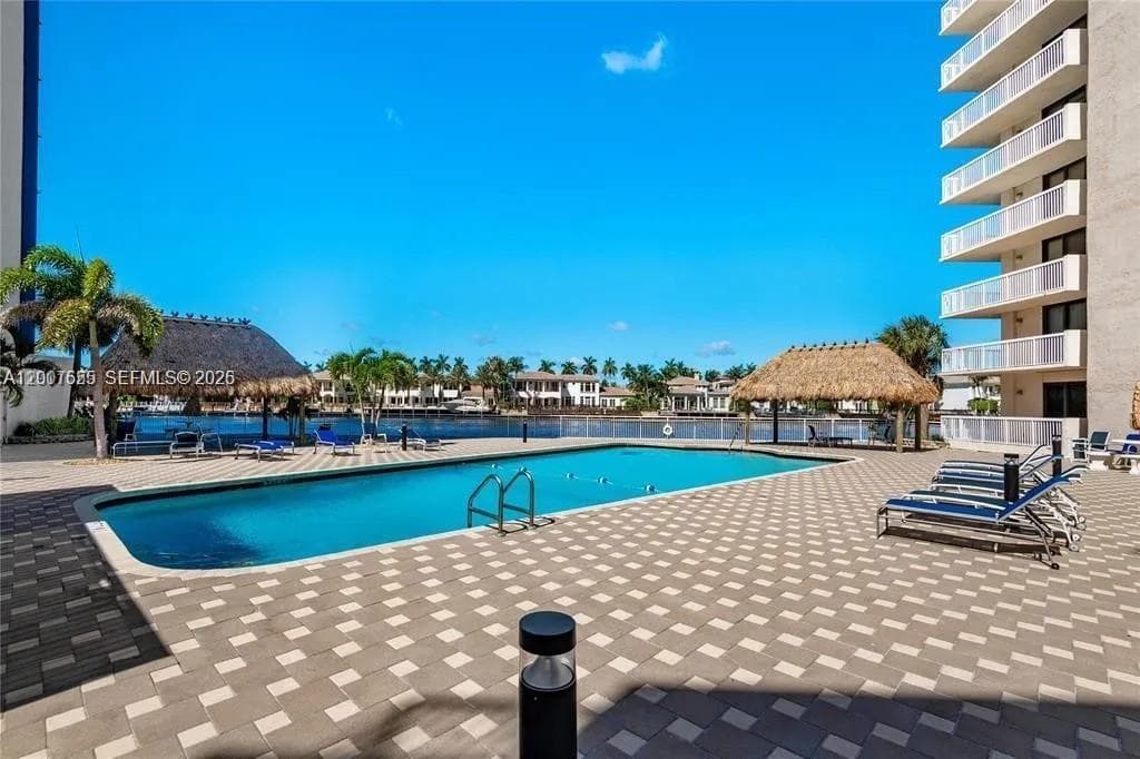 1600 S Ocean Dr 17D photo 15
