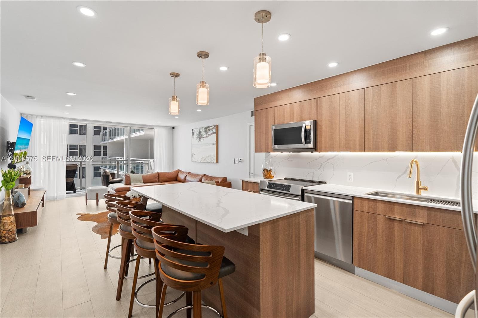 2030 Ocean Dr 2