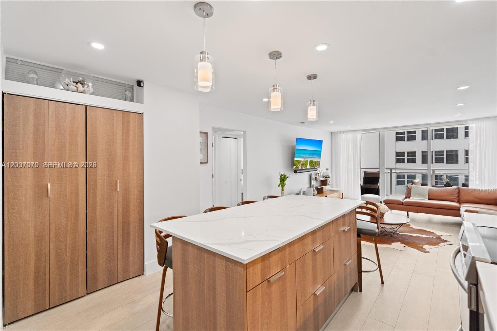 2030 Ocean Dr 3