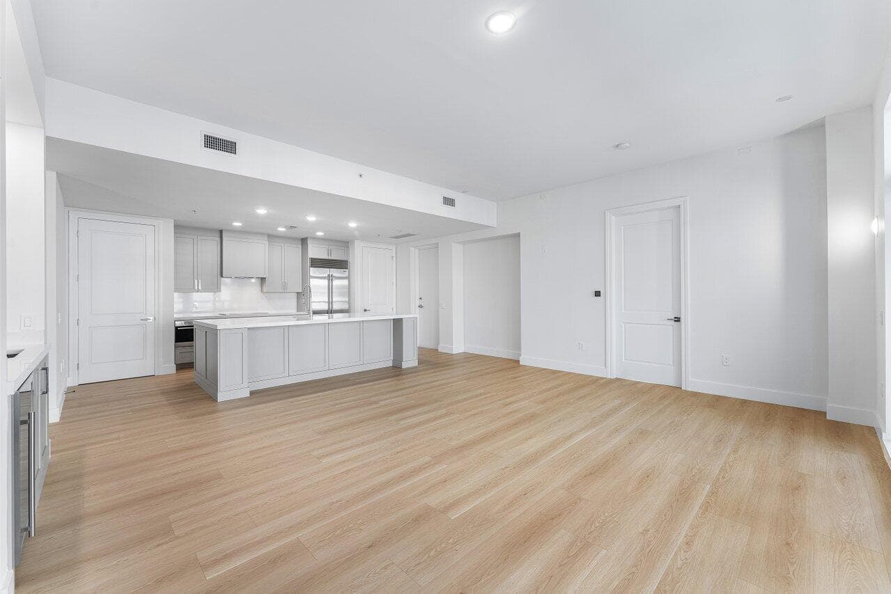 178 Lake Drive #4102 5