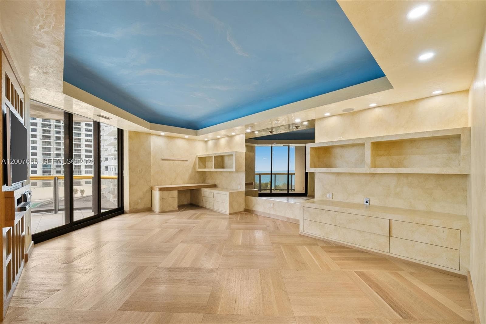 9999 Collins Ave 6G photo 16