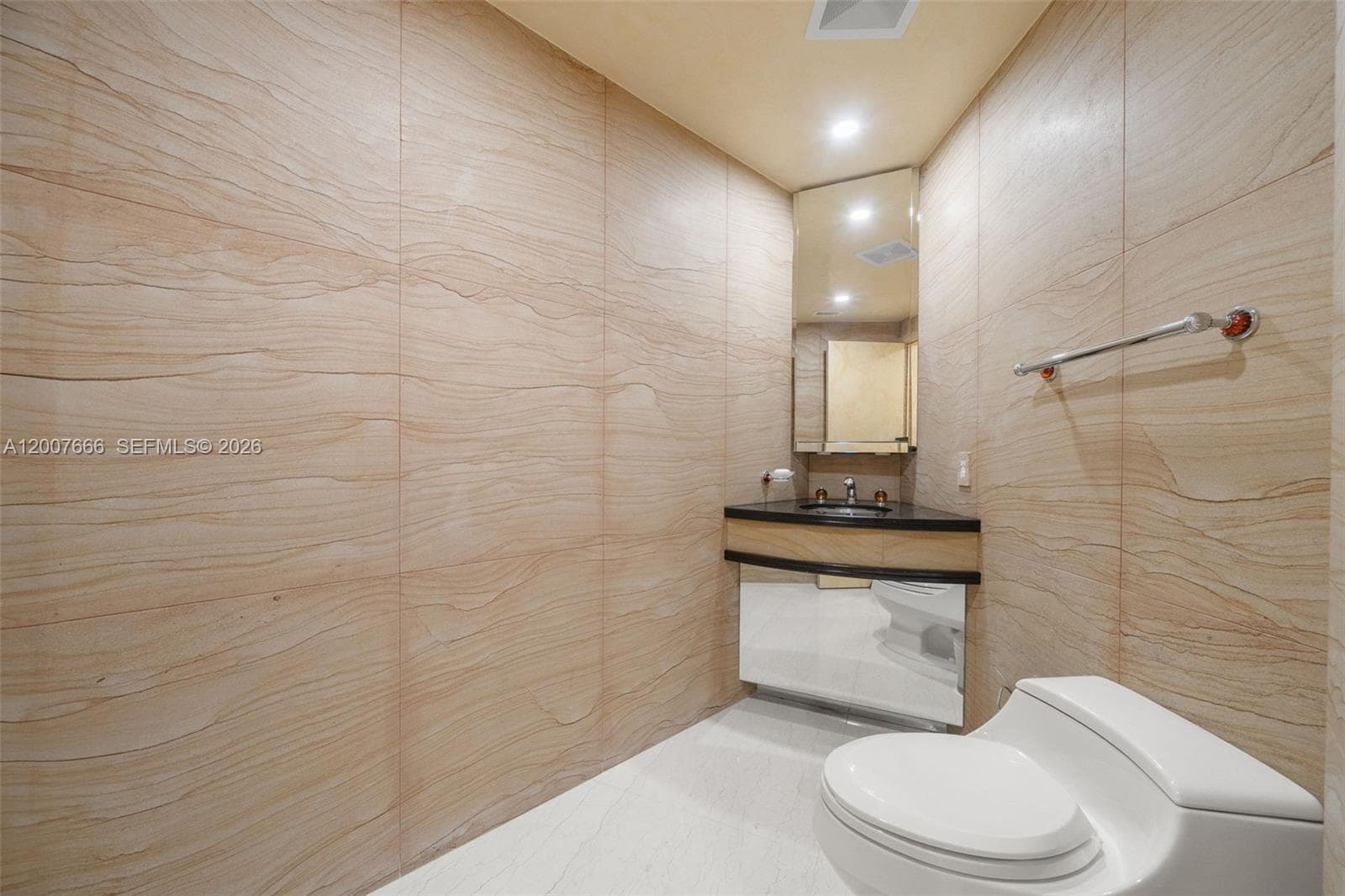 9999 Collins Ave 6G photo 25