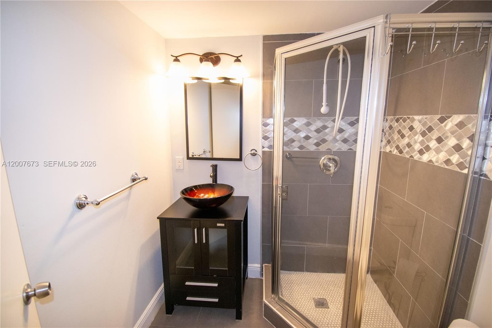 110 S Shore Dr 5B photo 22