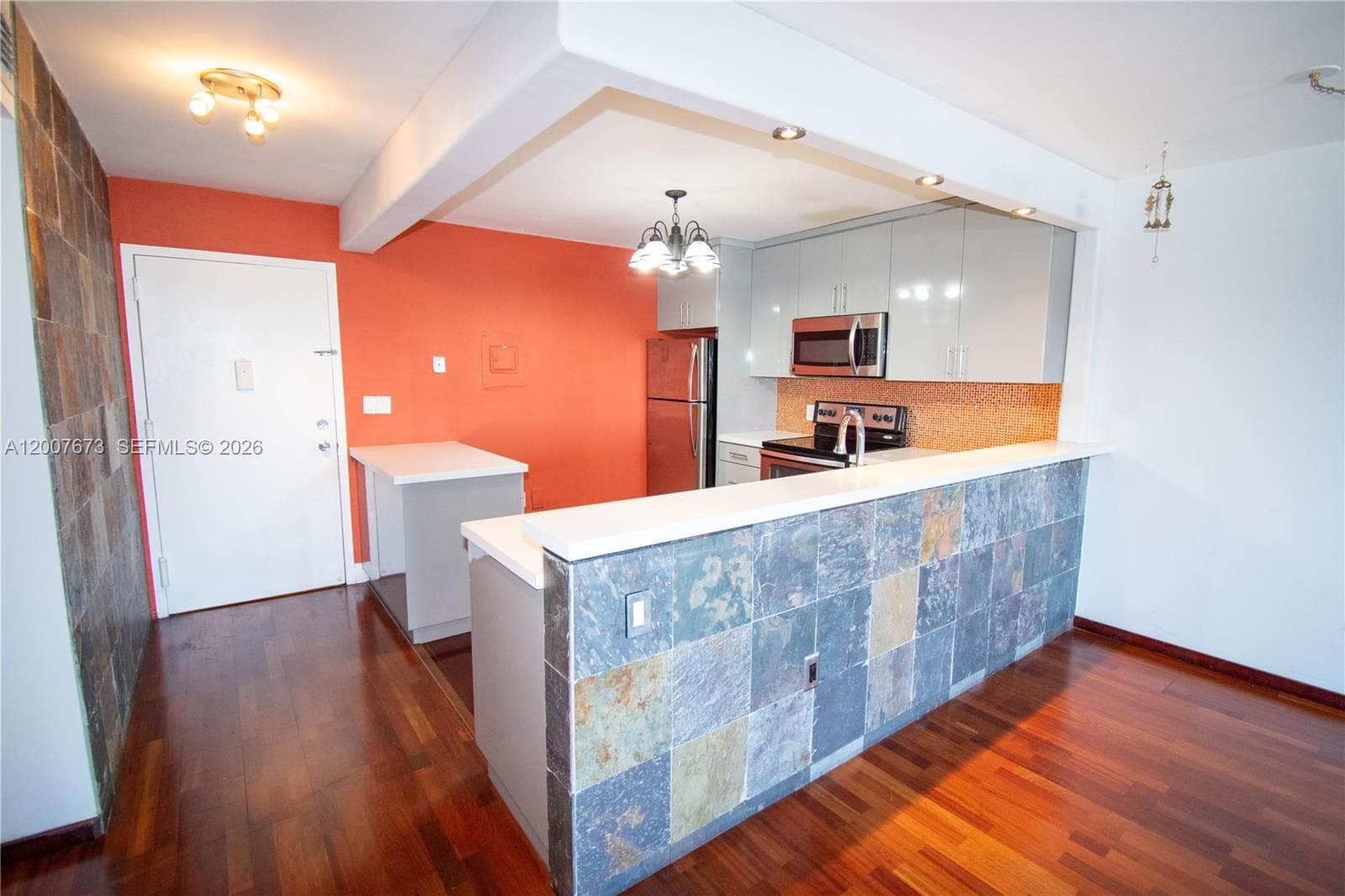 110 S Shore Dr 5B photo 5