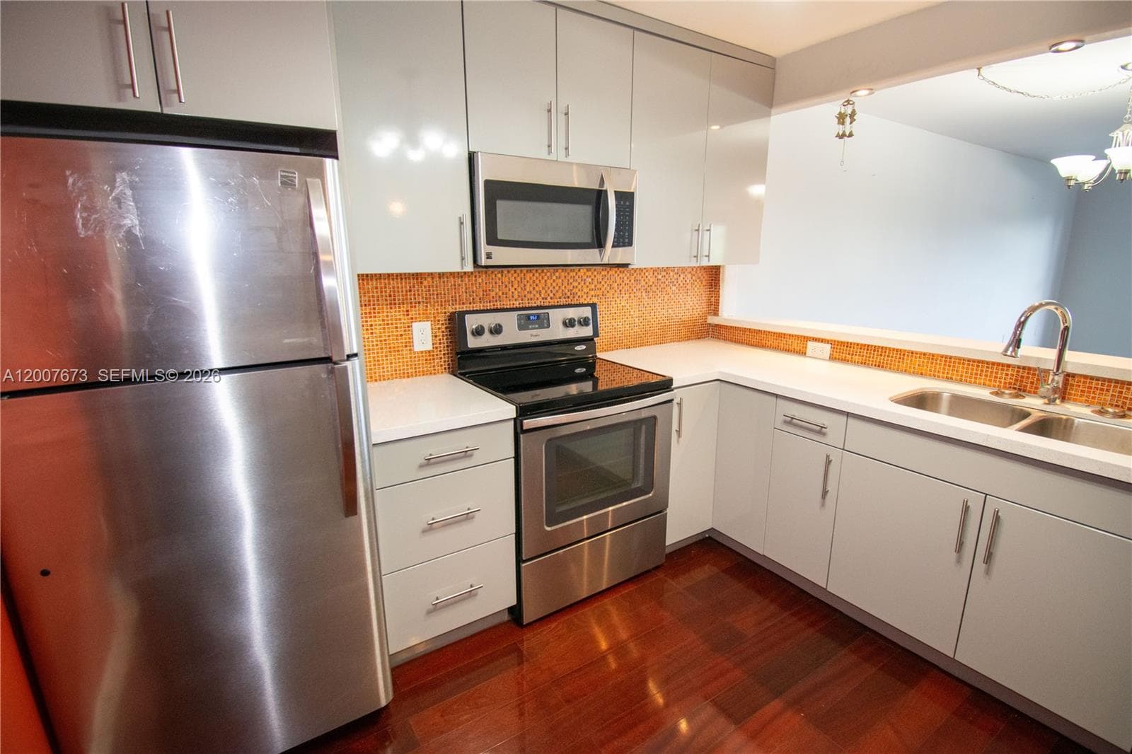110 S Shore Dr 5B photo 9