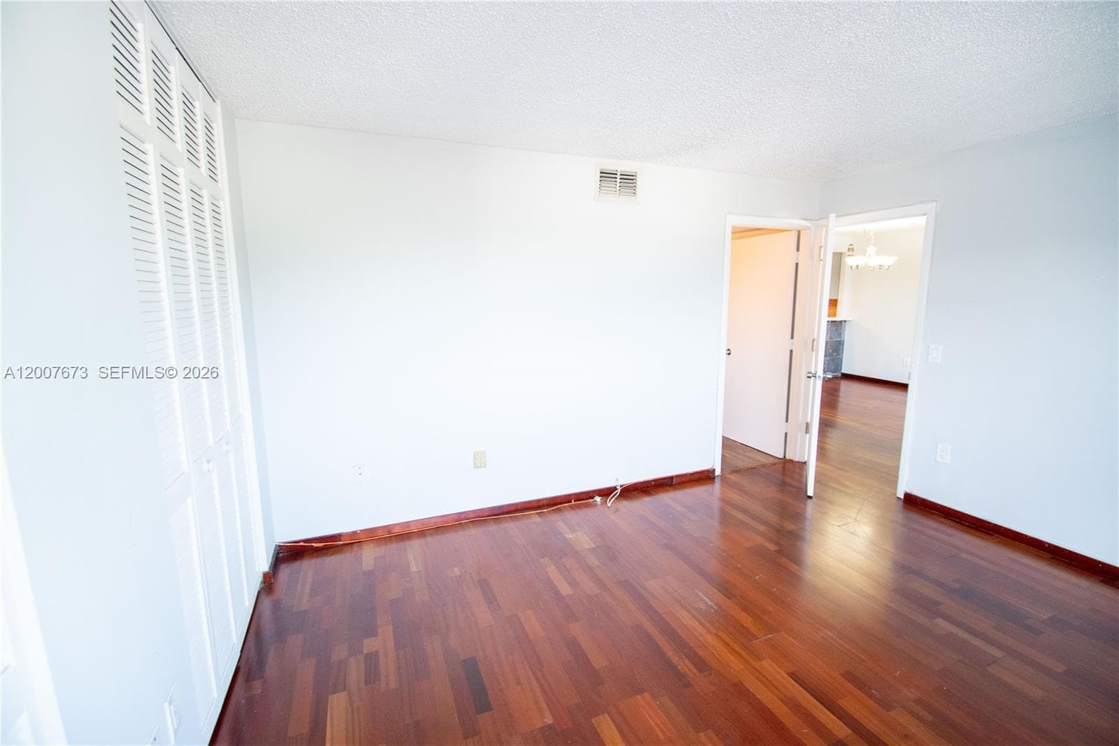 110 S Shore Dr 5B photo 18