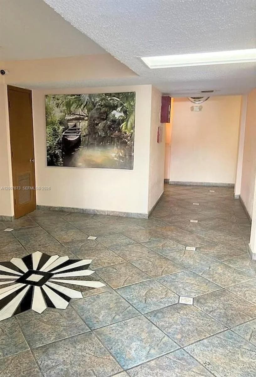110 S Shore Dr 5B photo 4