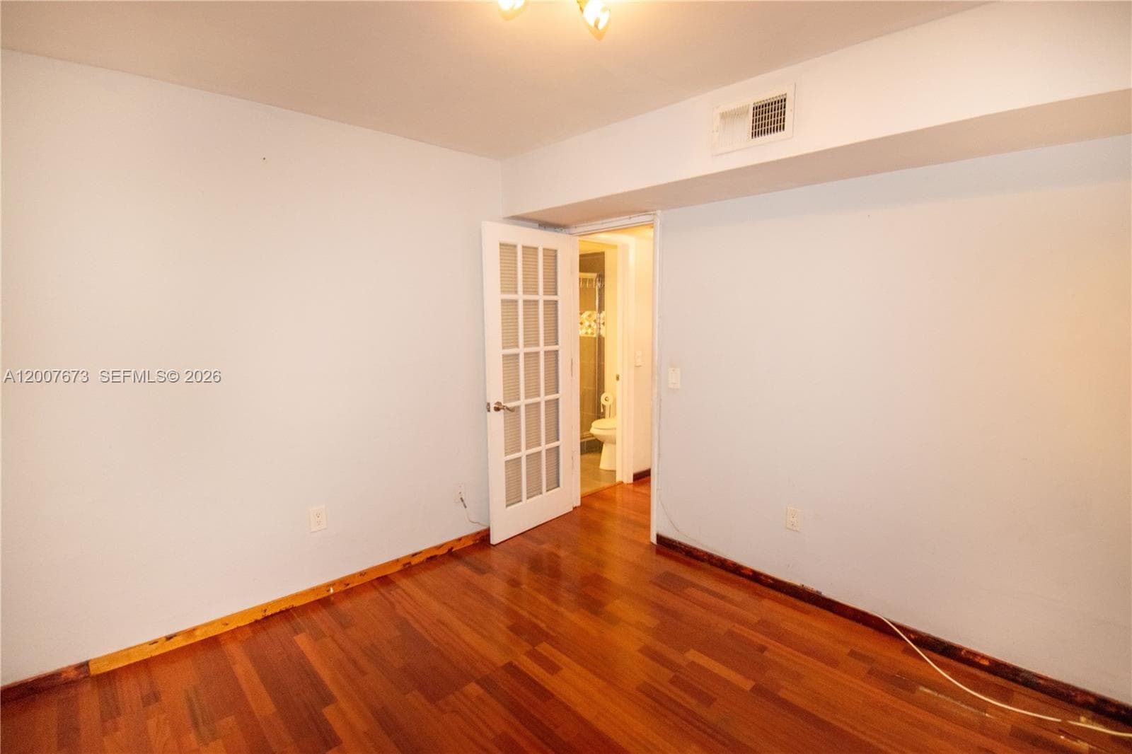 110 S Shore Dr 5B photo 25
