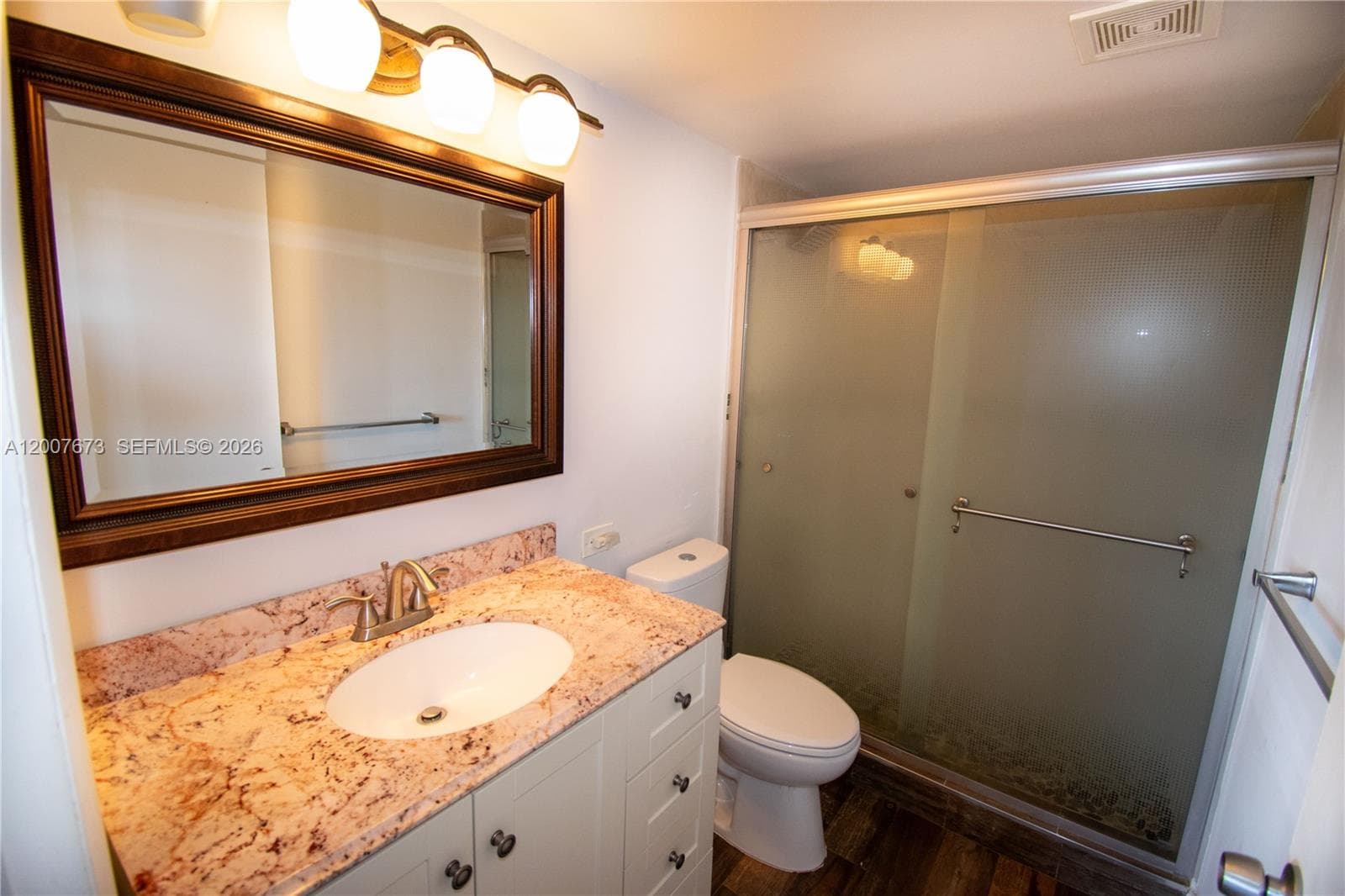 110 S Shore Dr 5B photo 21