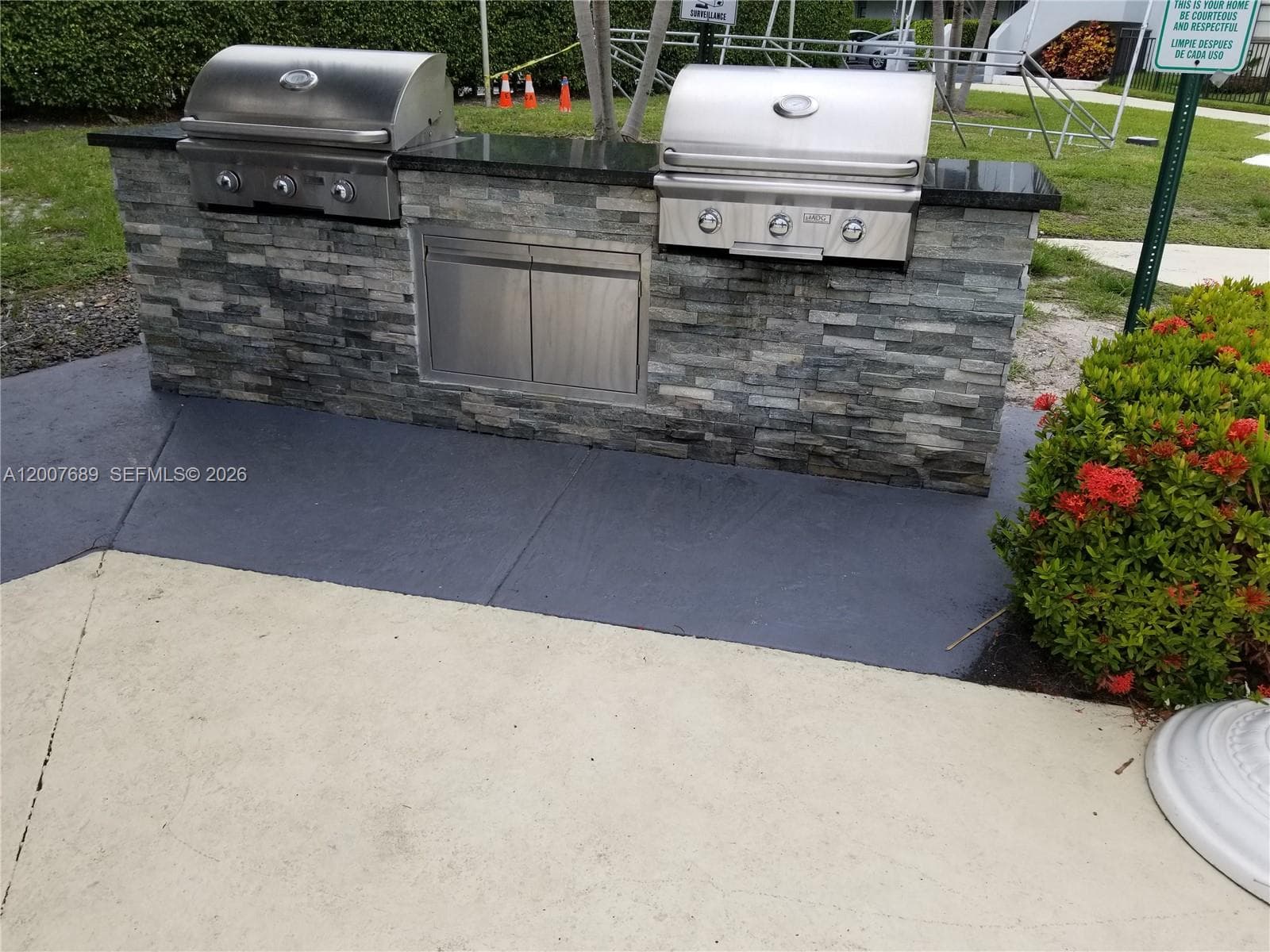 3475 N Country Club Dr 409 photo 21