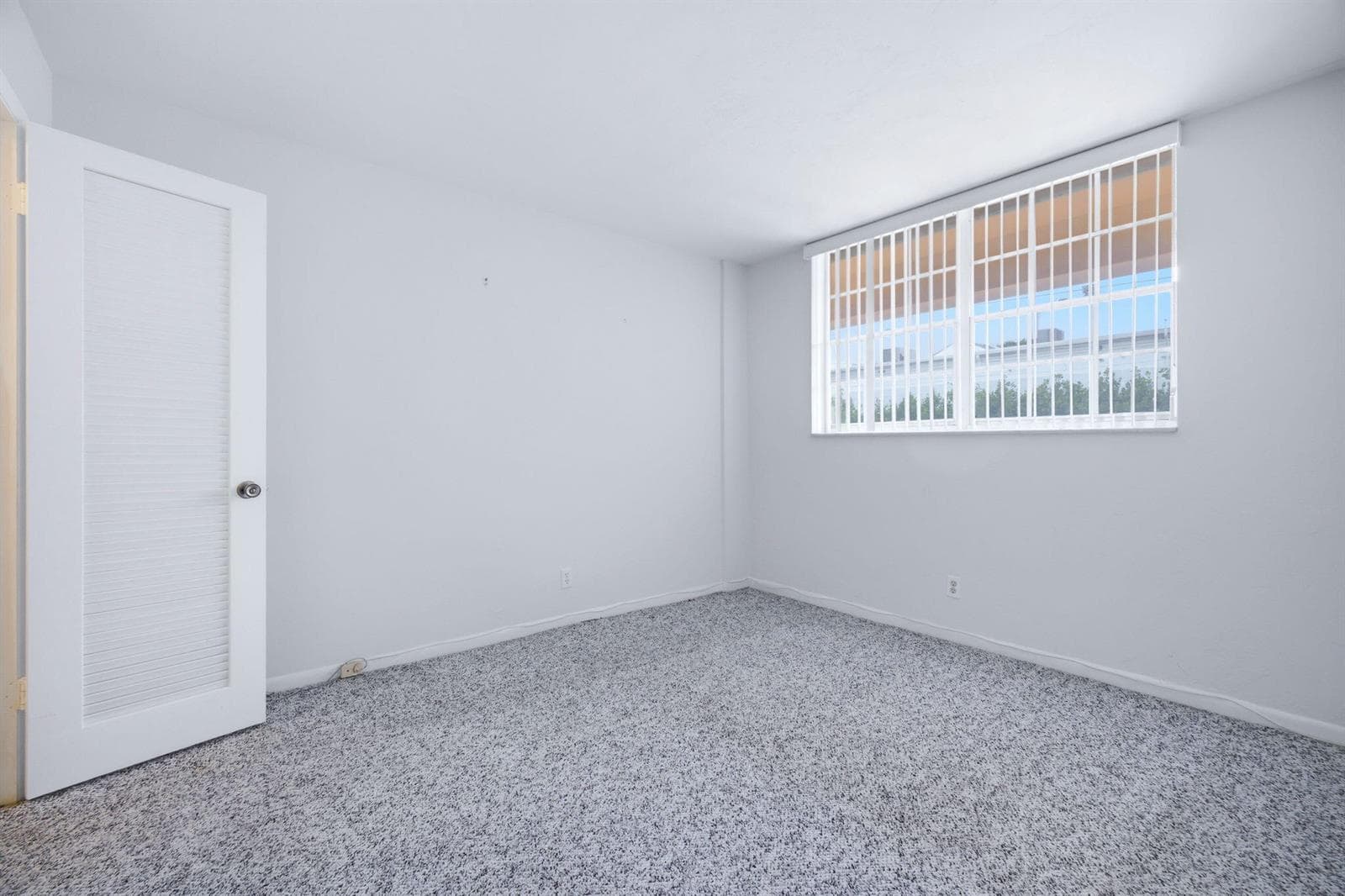 4500 N Federal Highway 125c photo 3