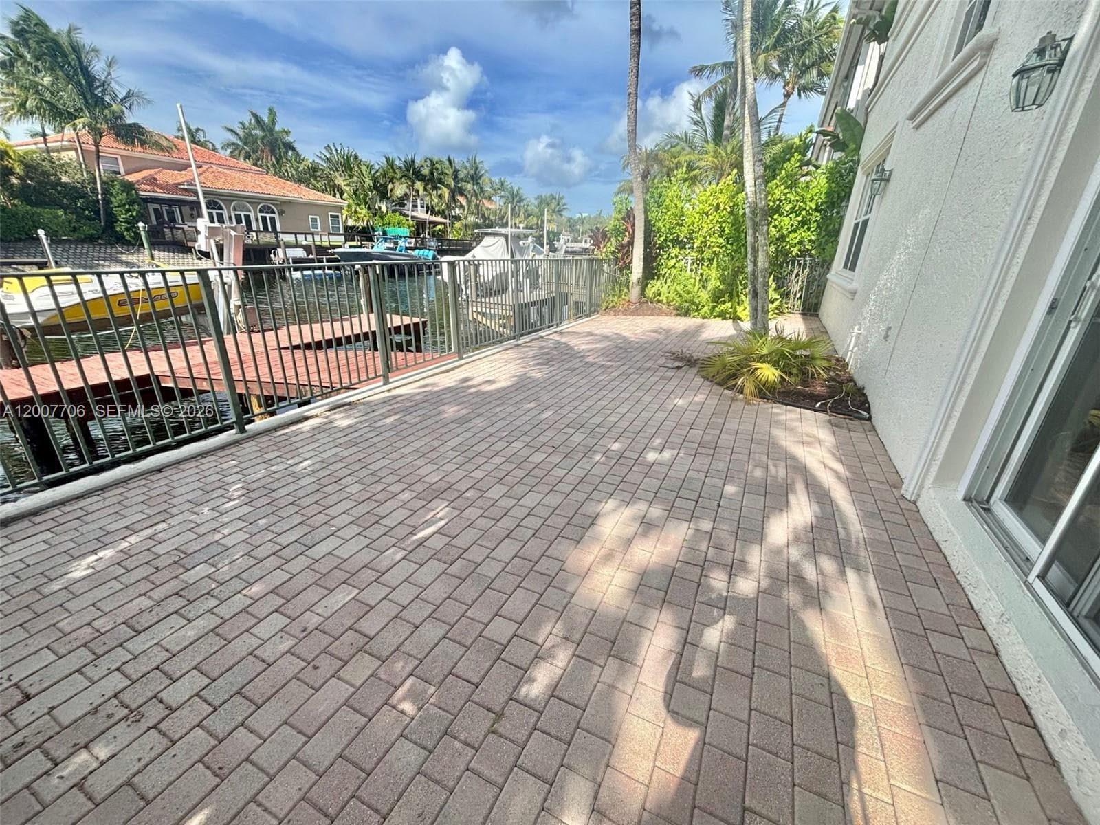1141 Waterside Ln 3