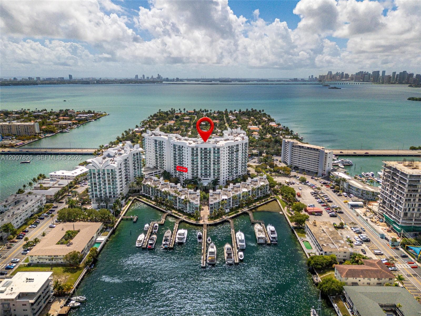 7900 Harbor Island Dr #703 1
