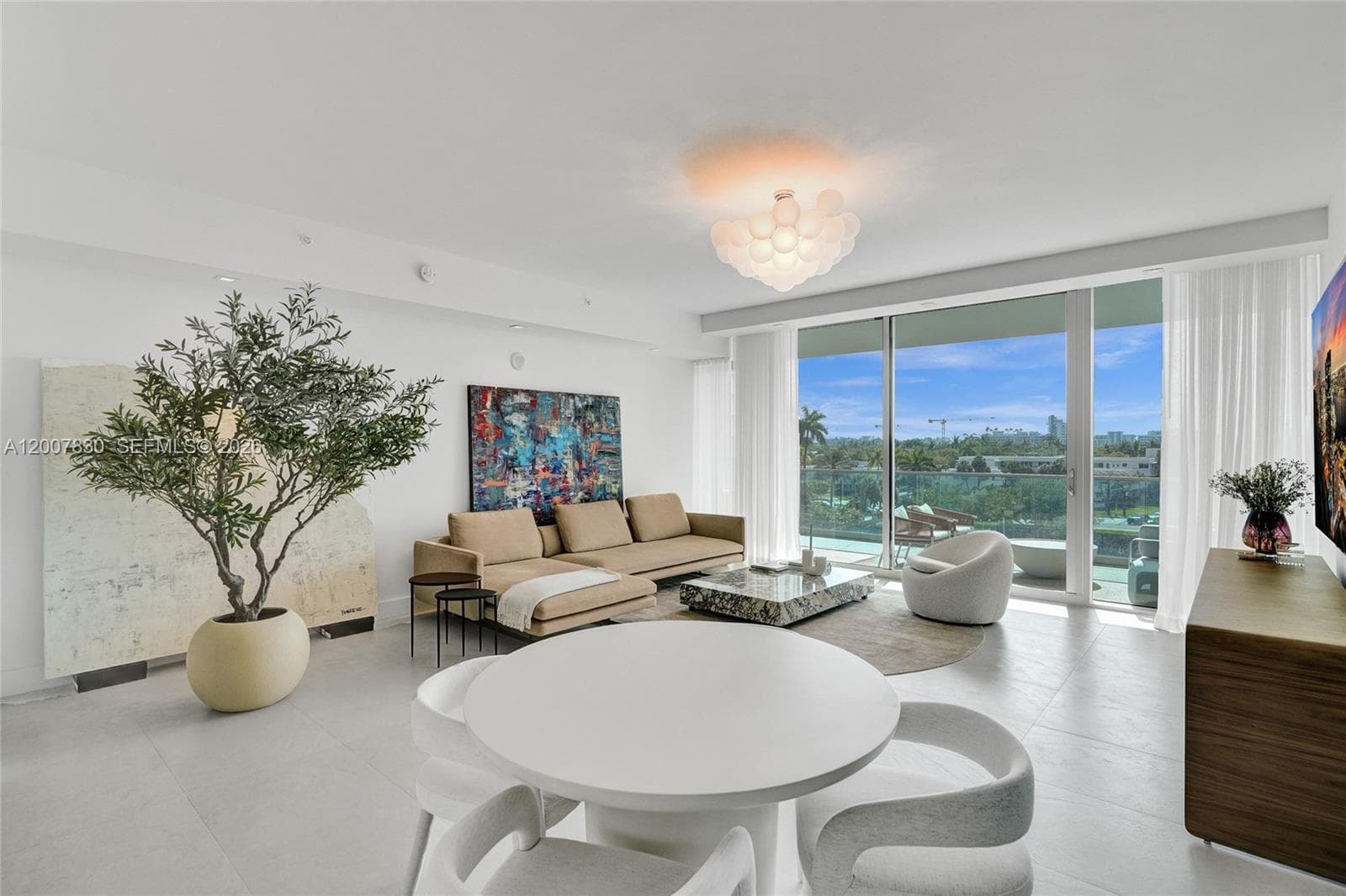 10201 Collins Ave 3