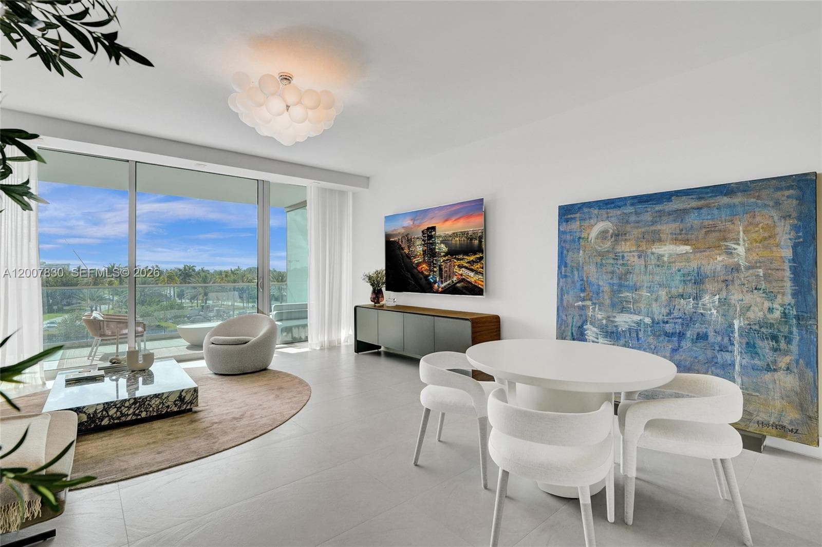 10201 Collins Ave 4