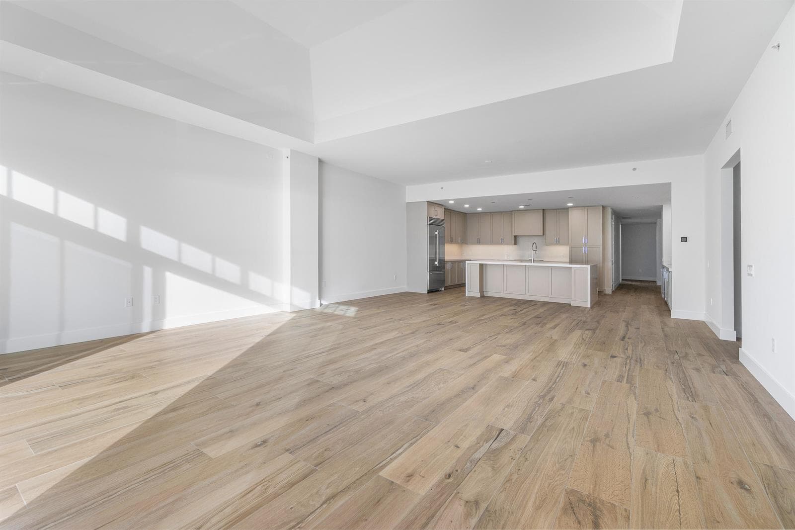180 Lake Drive 2103 photo 20