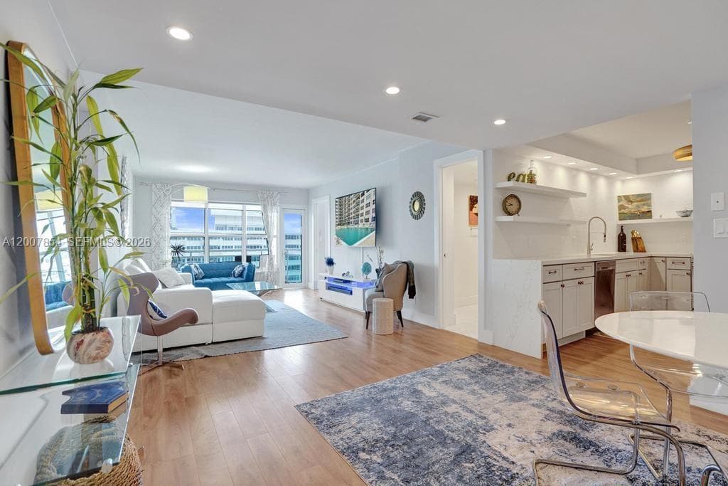 3900 Galt Ocean Dr 2